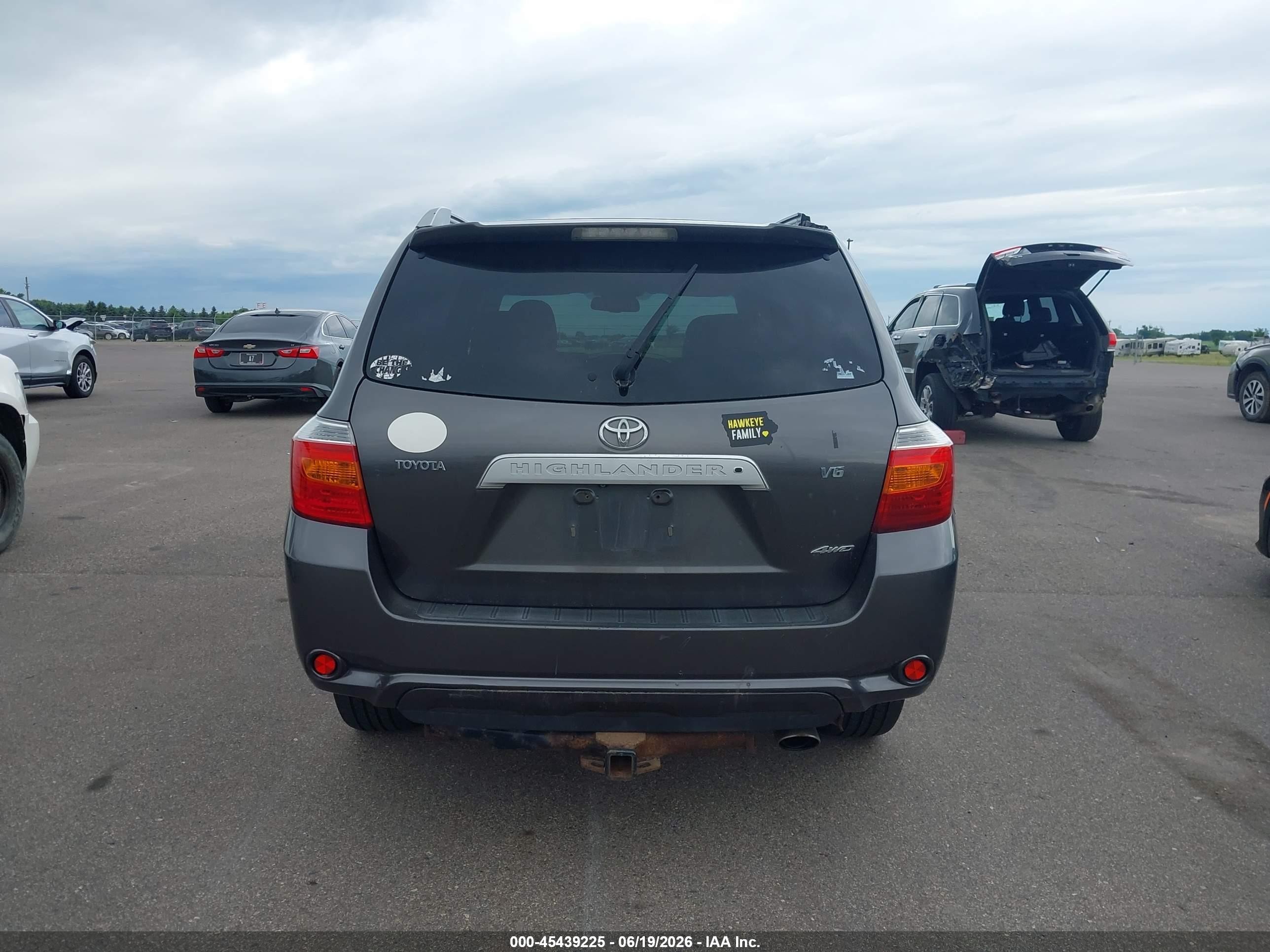 2008 Toyota Highlander Limited Gray vin: JTEES42A982008719