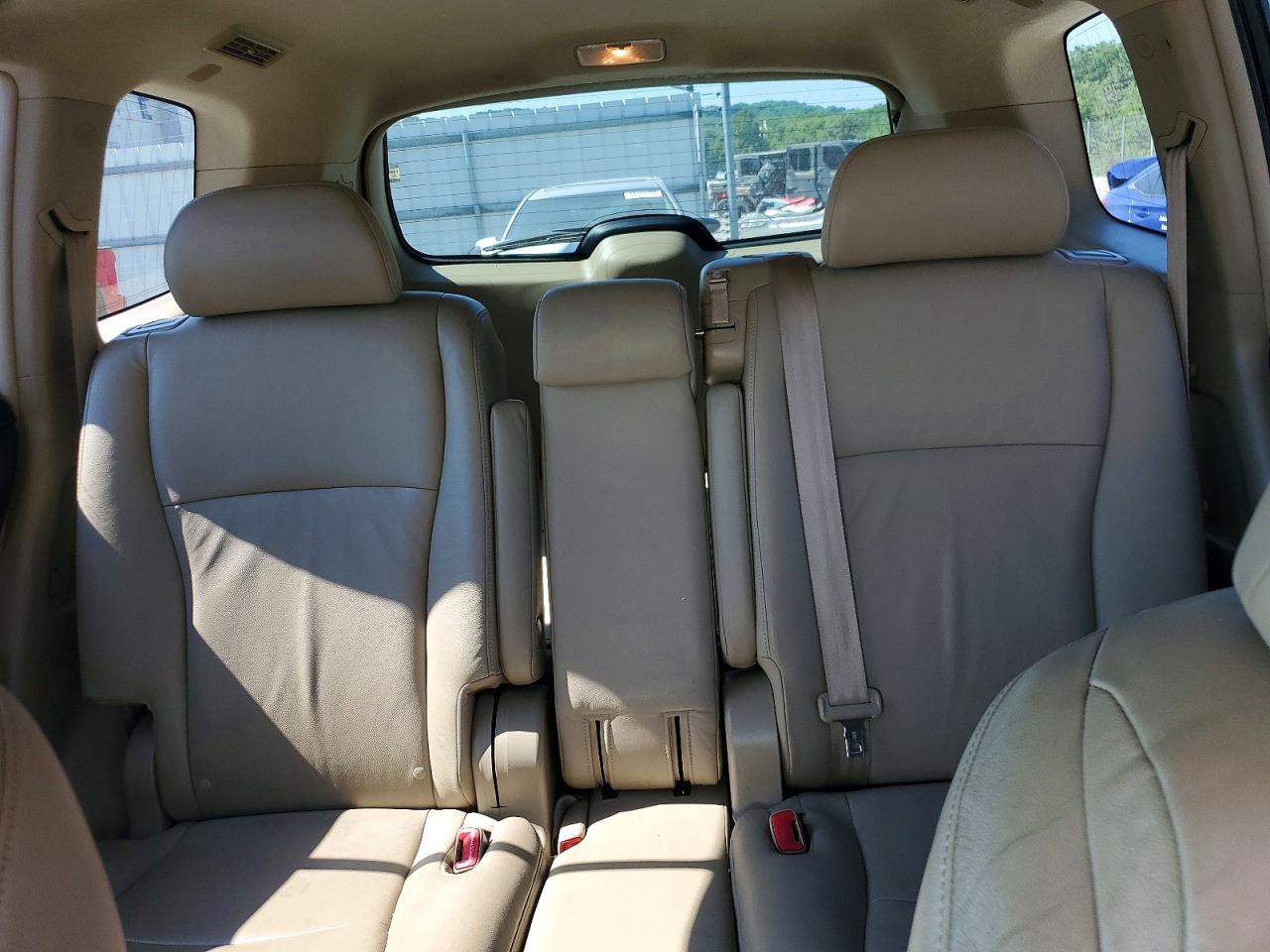 2008 Toyota Highlander Limited Gold vin: JTEES42AX82012892