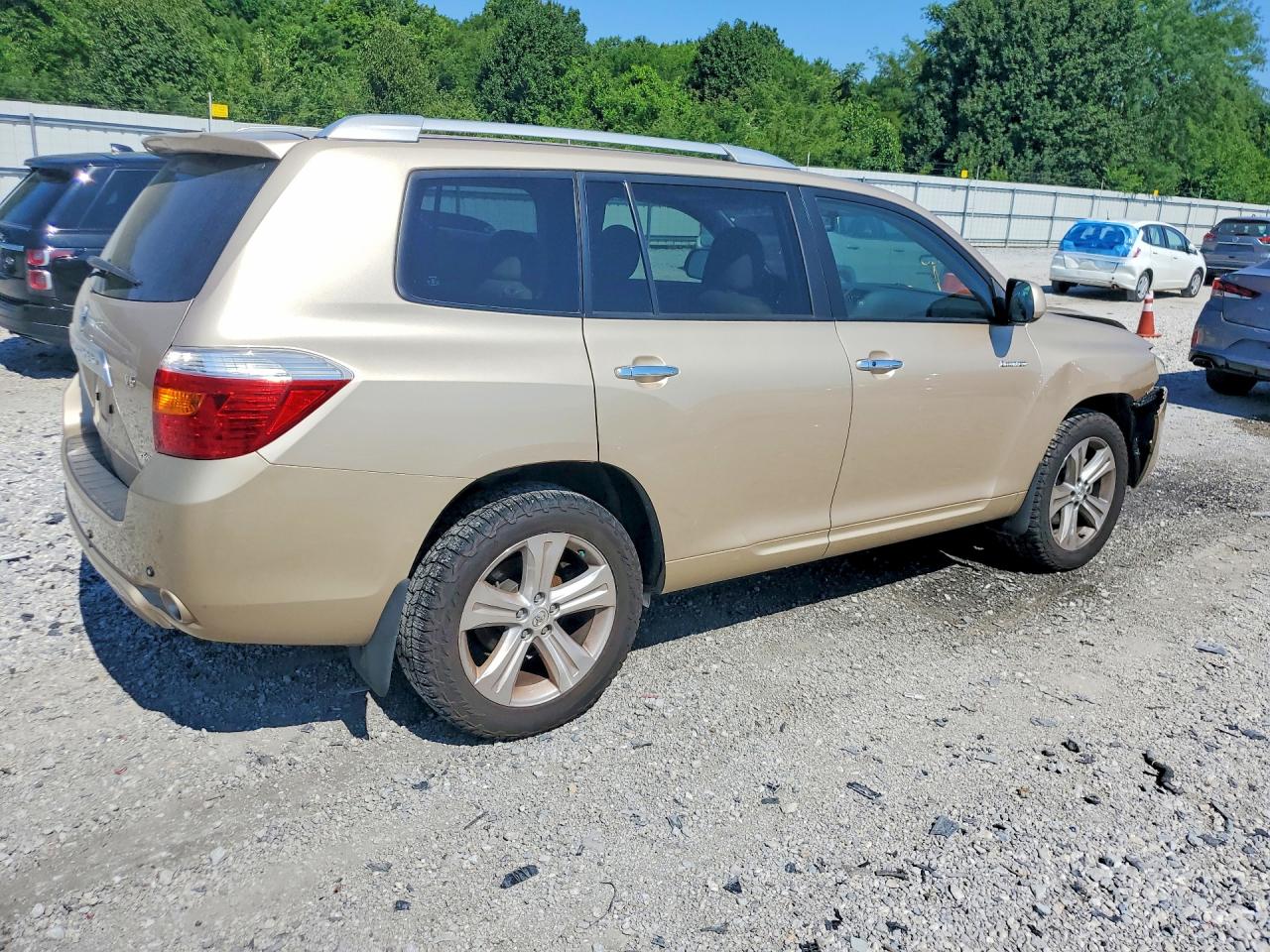 2008 Toyota Highlander Limited Gold vin: JTEES42AX82012892