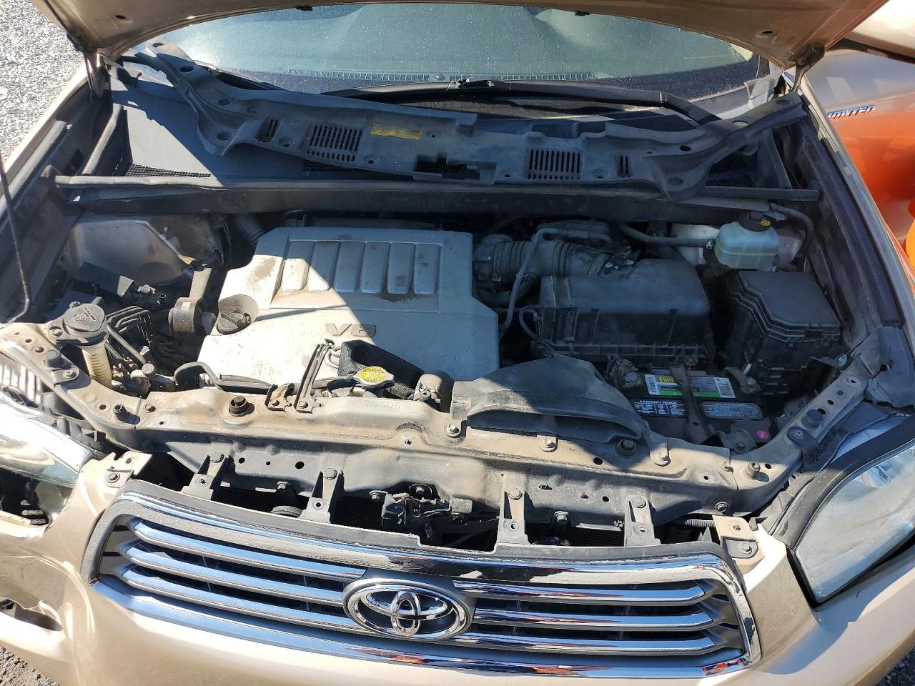 2008 Toyota Highlander Limited Gold vin: JTEES42AX82012892