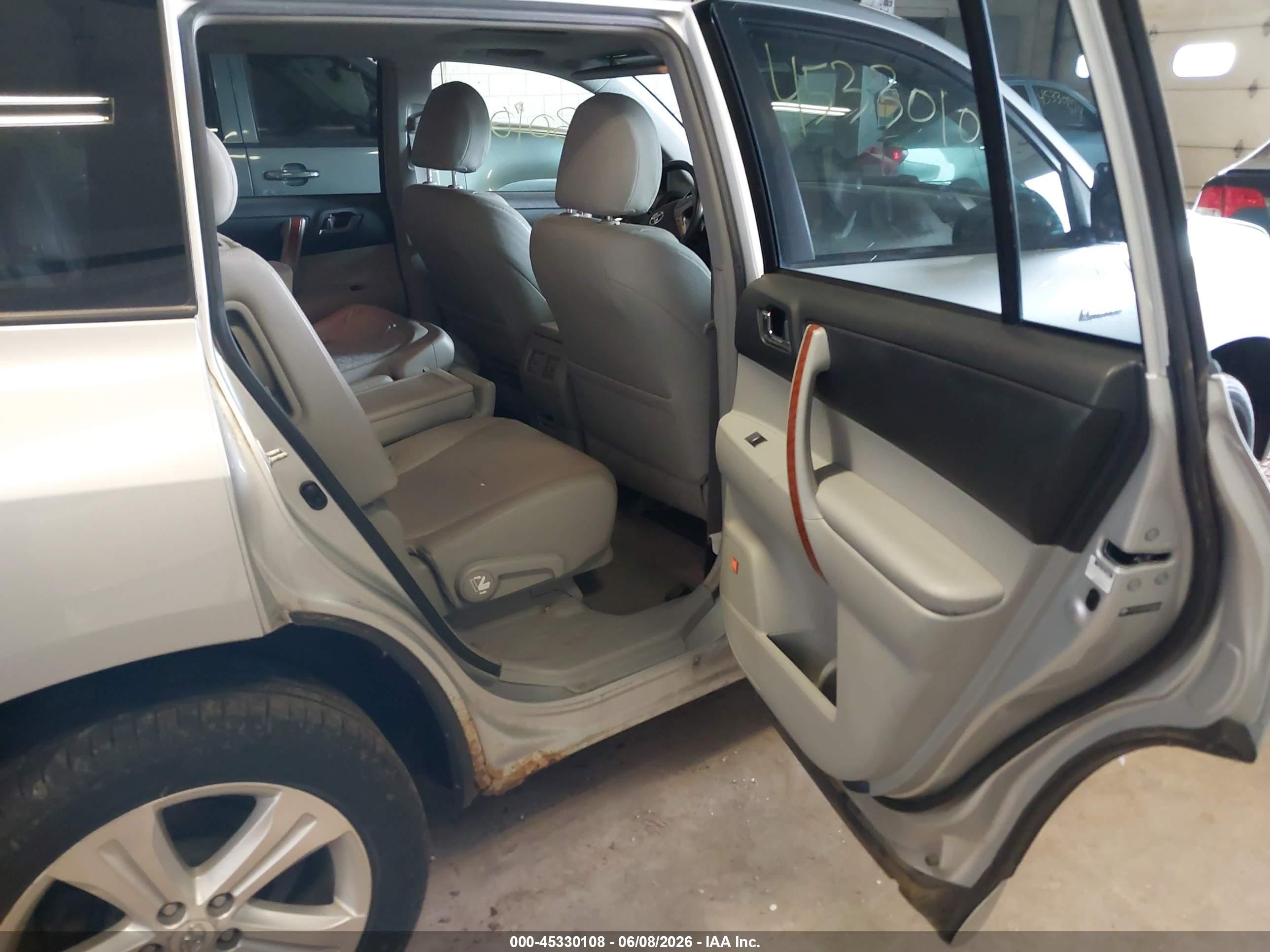 2008 Toyota Highlander Limited Gray vin: JTEES42AX82024069