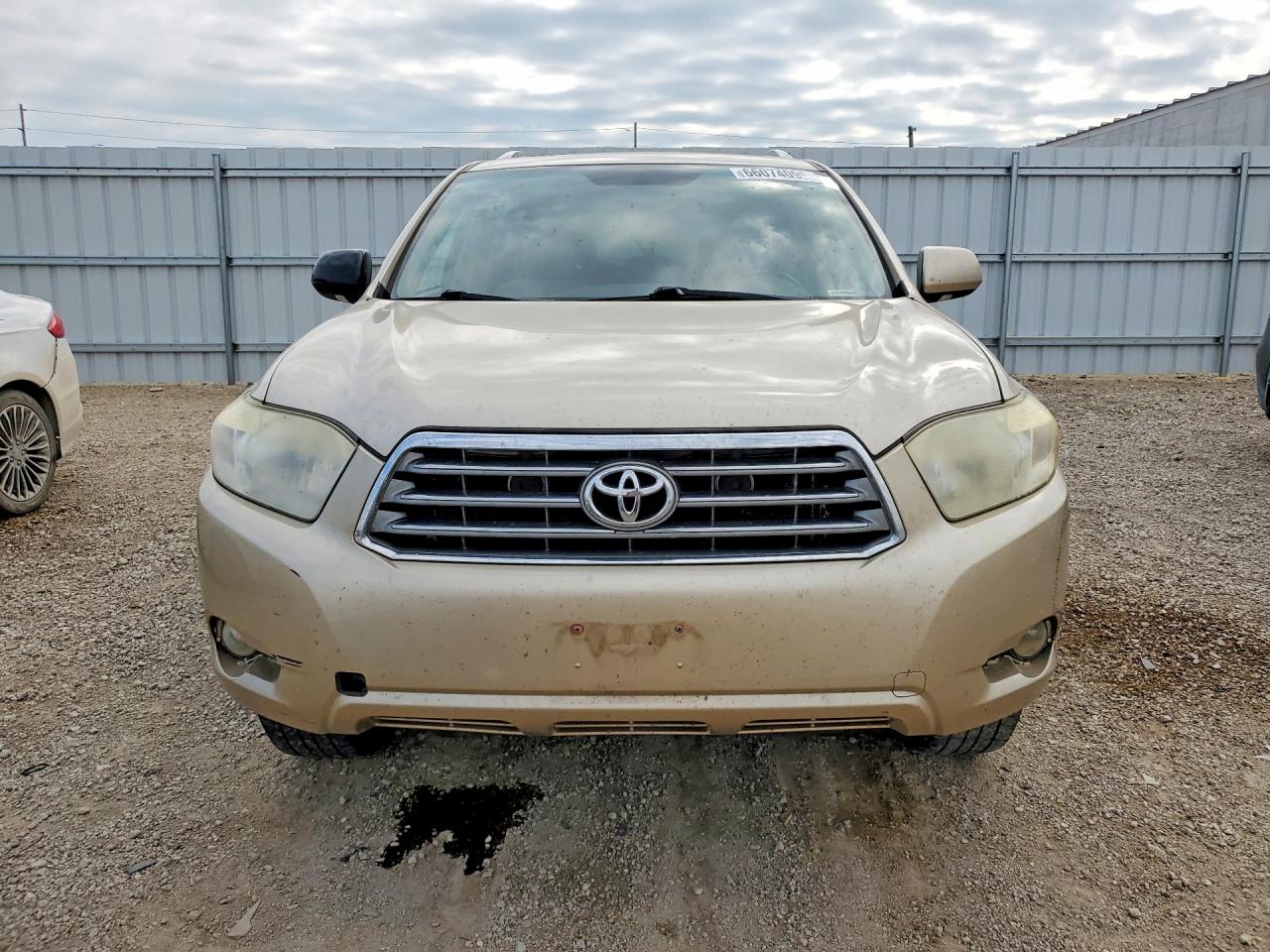2008 Toyota Highlander Limited Золотой vin: JTEES42AX82032933