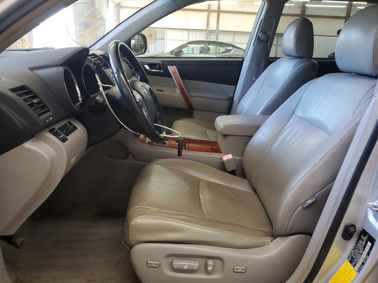 2008 Toyota Highlander Limited Silver vin: JTEES42AX82034679