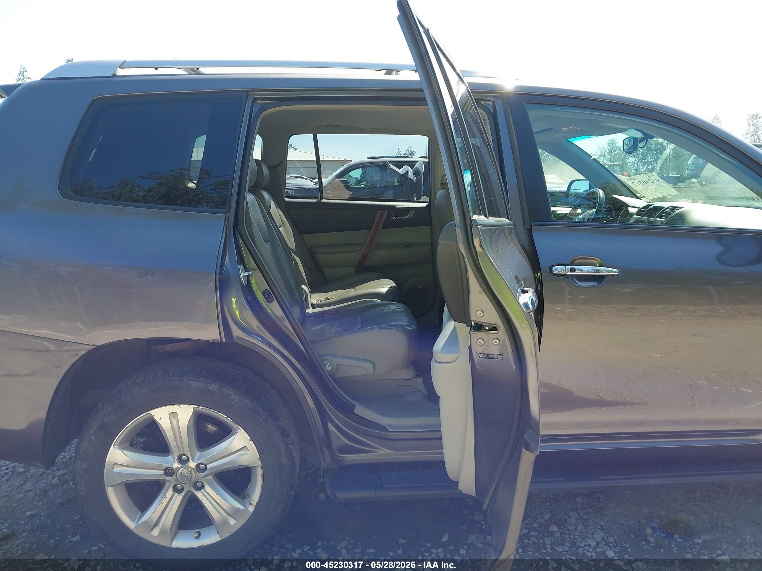 2008 Toyota Highlander Limited Gray vin: JTEES42AX82038750