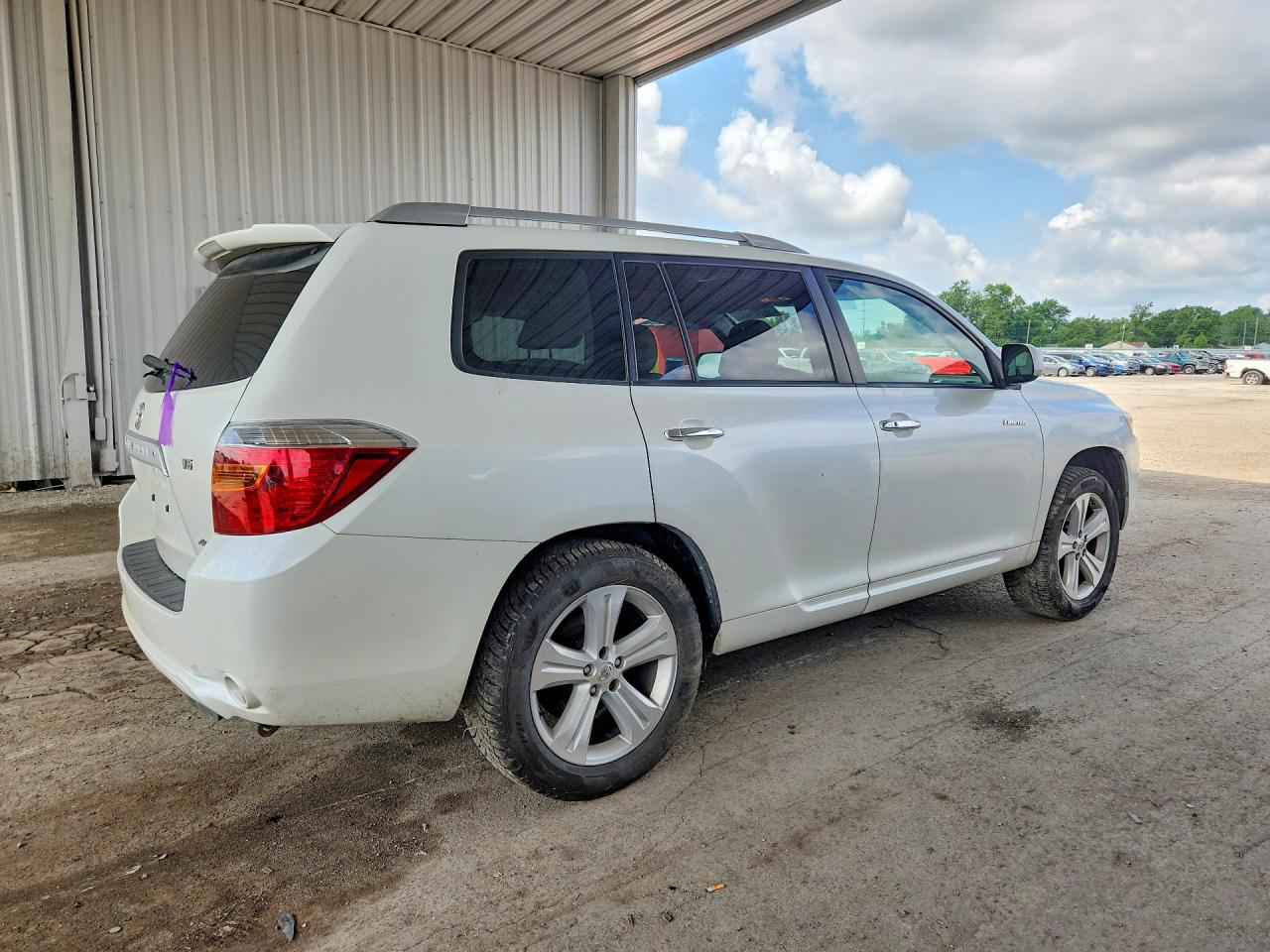 2008 Toyota Highlander Limited White vin: JTEES42AX82102365