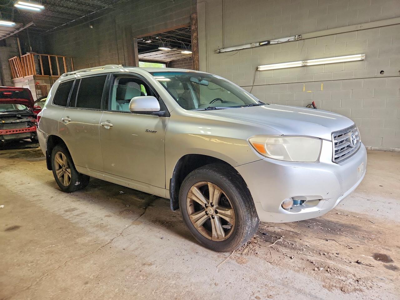 2008 Toyota Highlander Sport Серебряный vin: JTEES43A082040148
