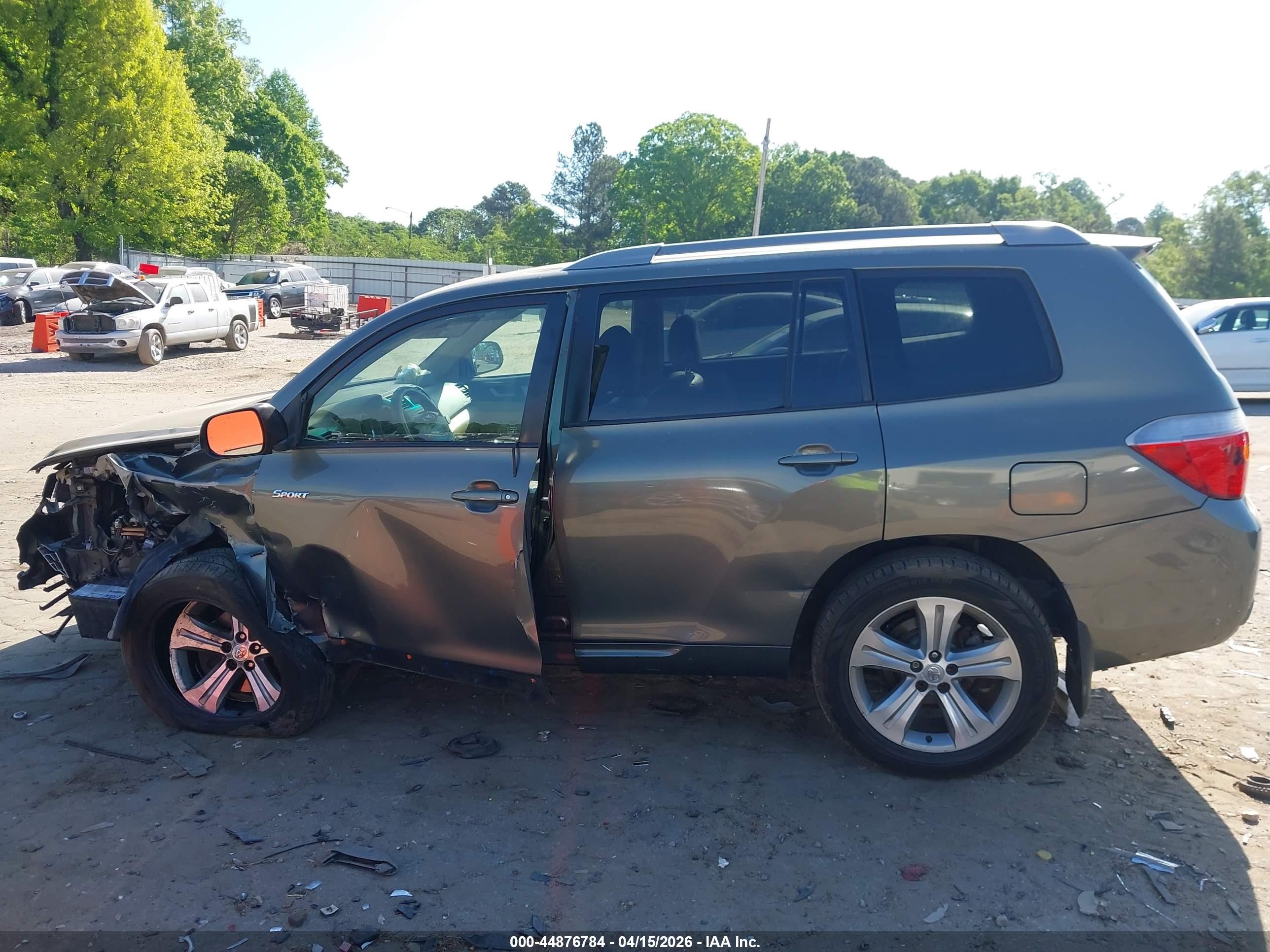 2008 Toyota Highlander Sport Green vin: JTEES43A182015176