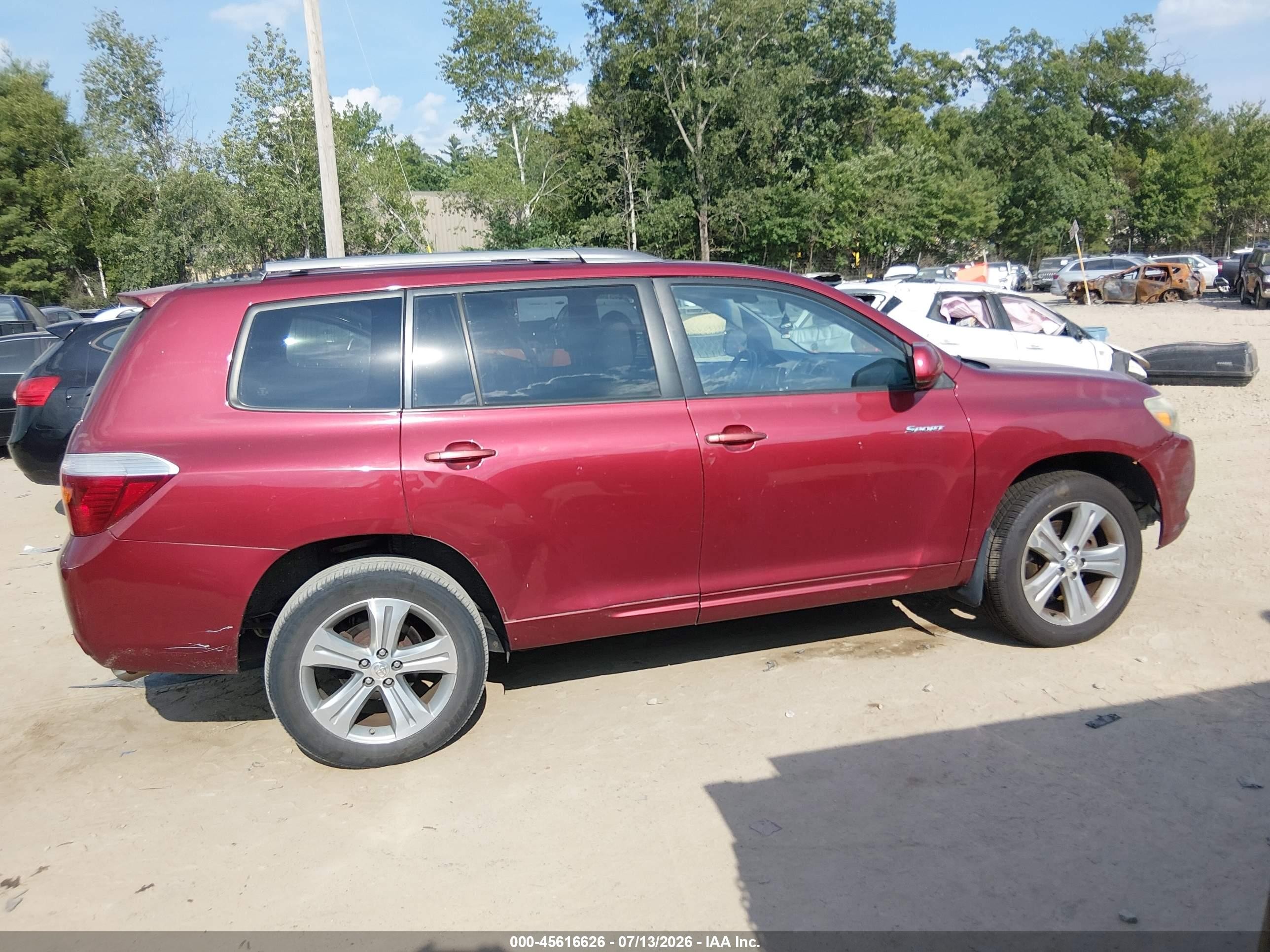 2008 Toyota Highlander Sport Red vin: JTEES43A382012733