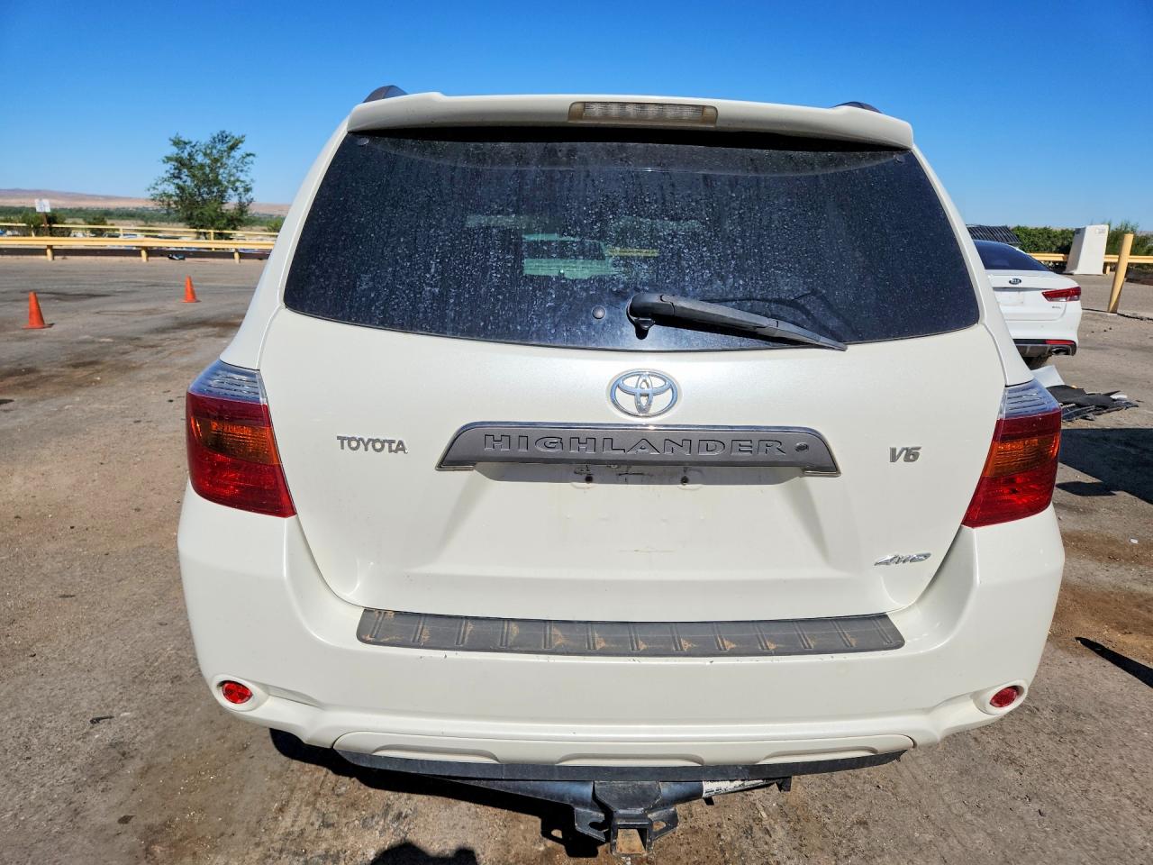 2008 Toyota Highlander Sport White vin: JTEES43A382106899