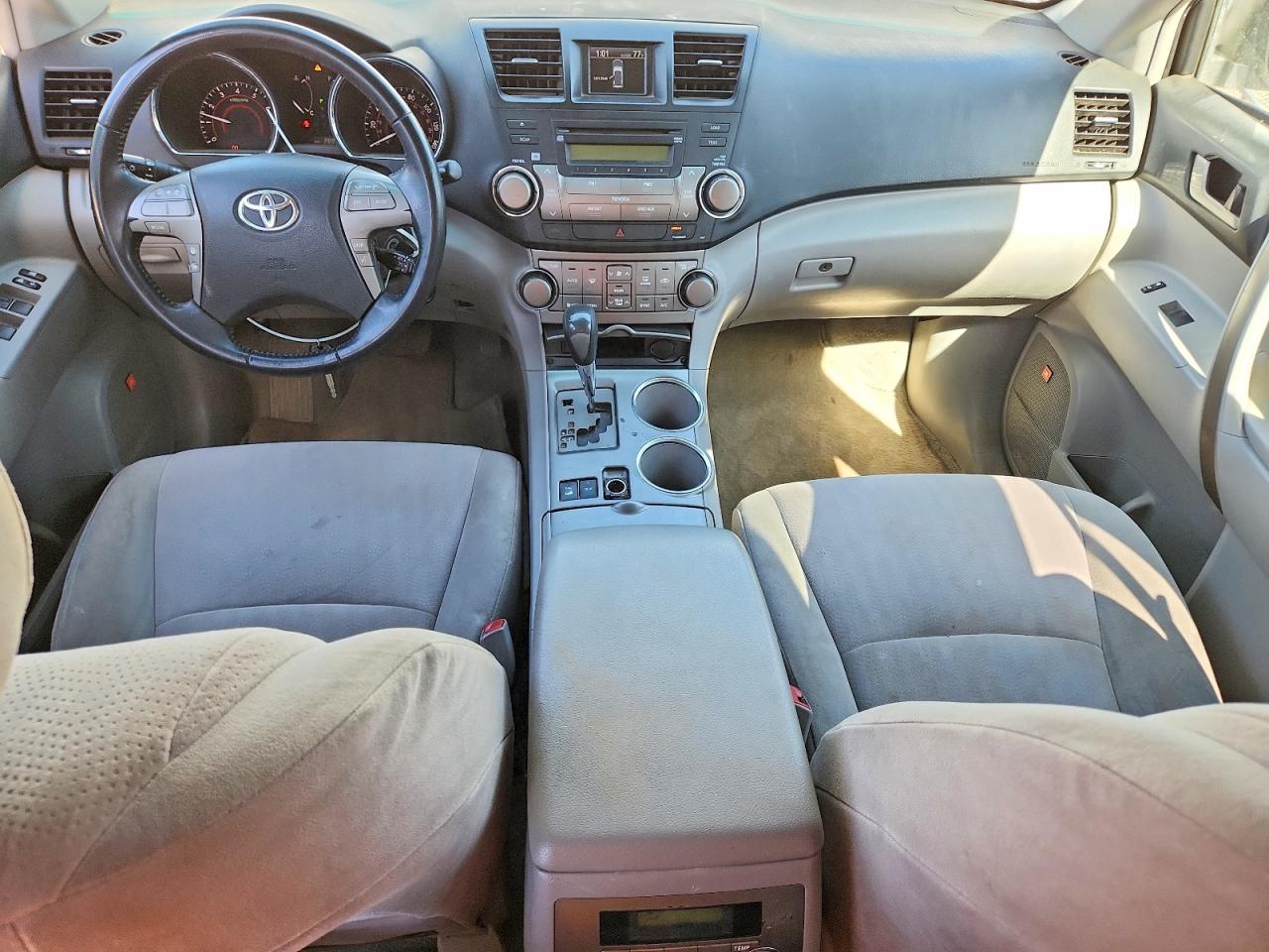 2008 Toyota Highlander Sport White vin: JTEES43A382106899