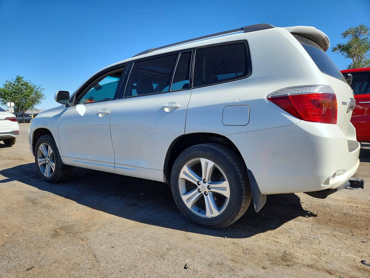 2008 Toyota Highlander Sport White vin: JTEES43A382106899