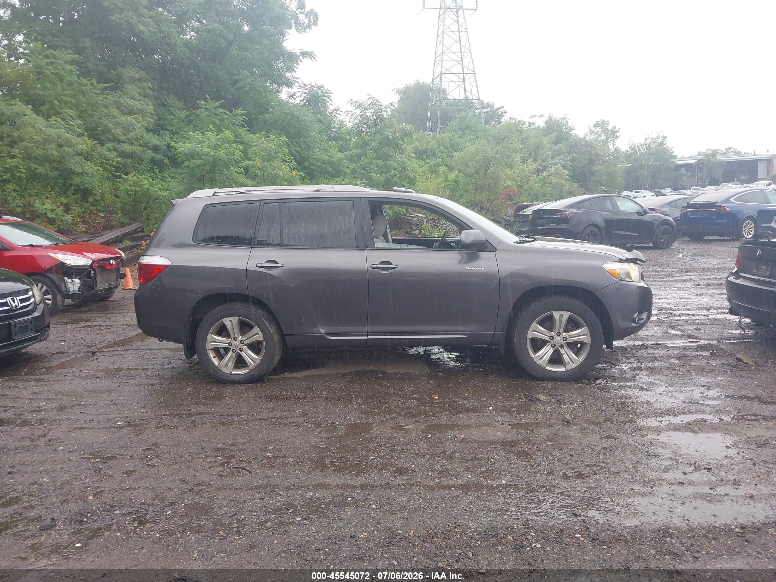 2009 Toyota Highlander Sport Beige vin: JTEES43A392123798