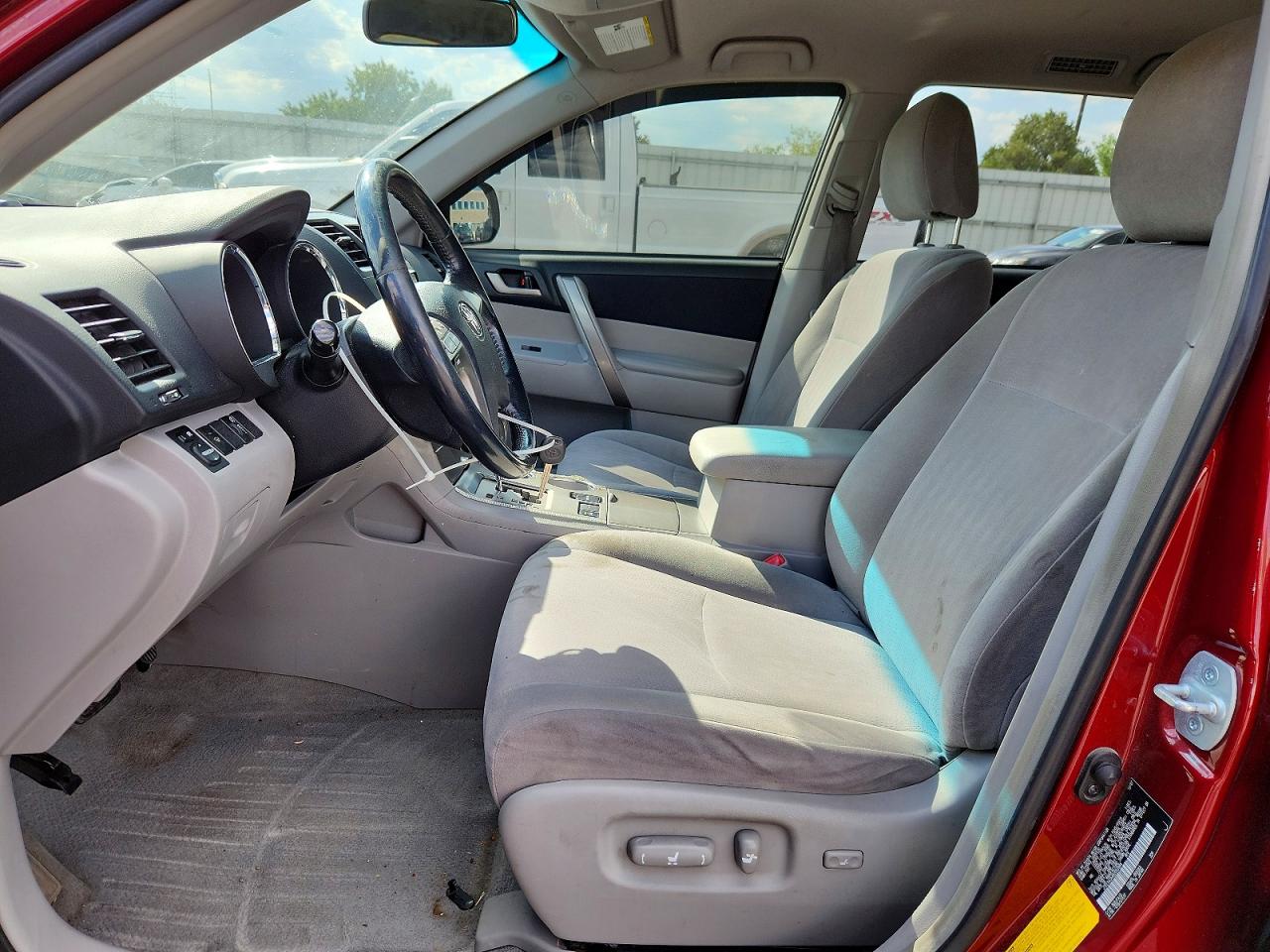 2008 Toyota Highlander Sport Red vin: JTEES43A482052884