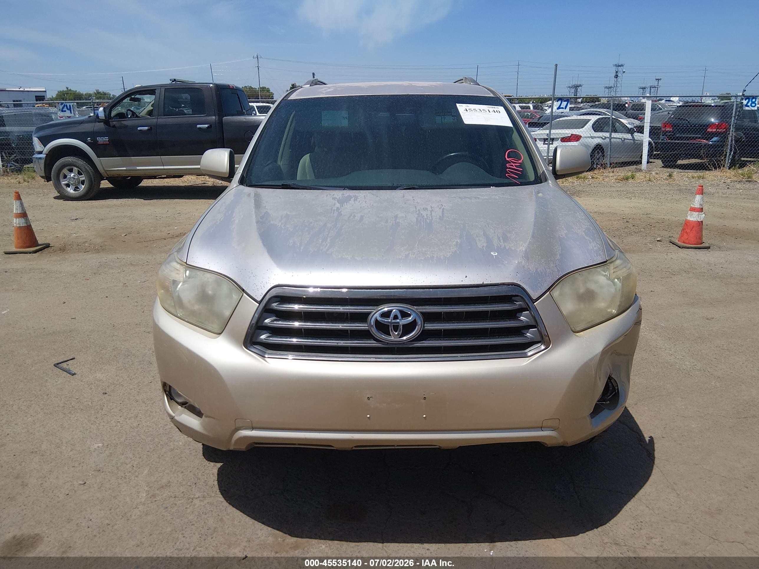 2008 Toyota Highlander Sport Золотой vin: JTEES43A582045054