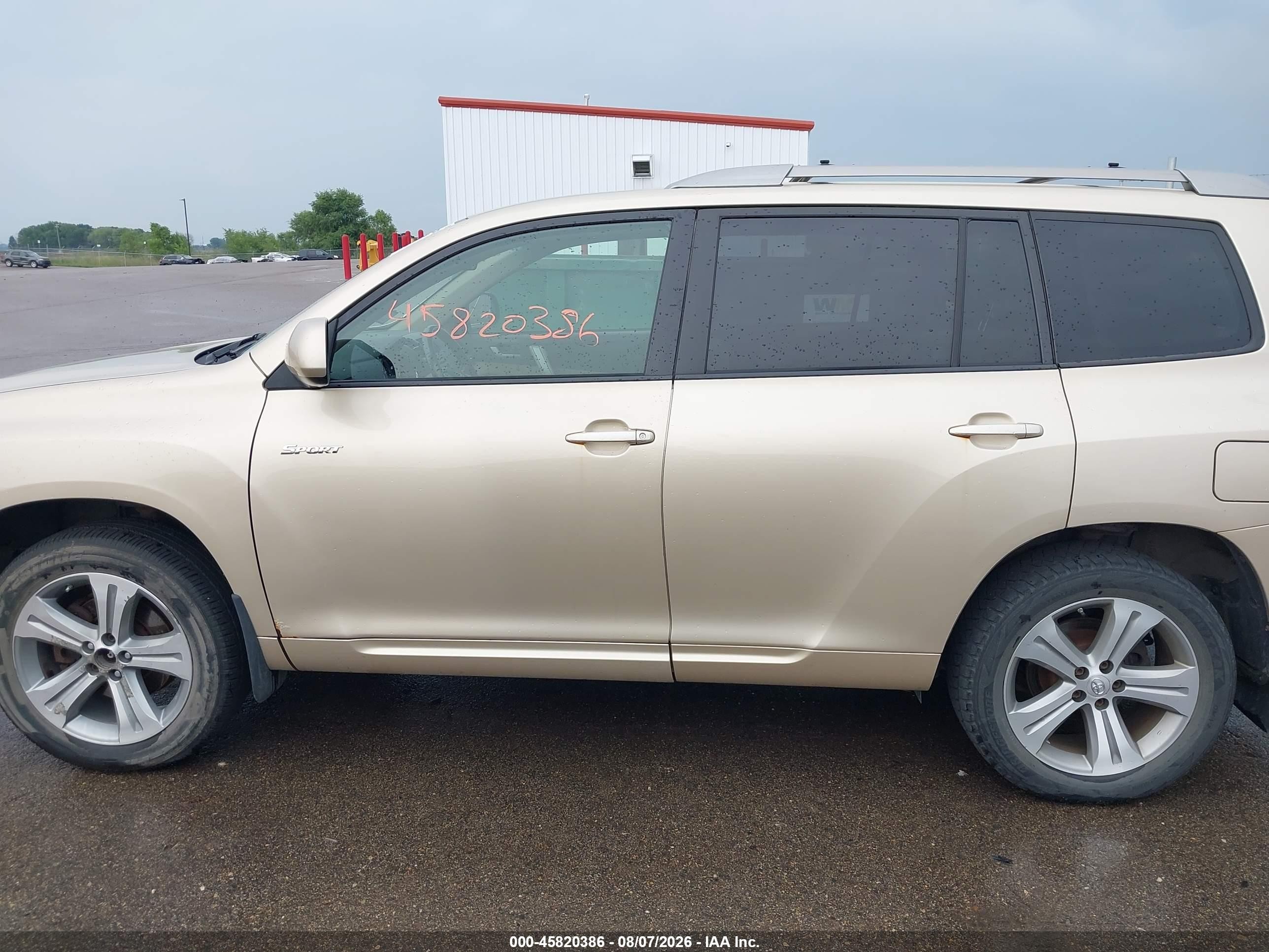 2008 Toyota Highlander Sport Gold vin: JTEES43A582094142