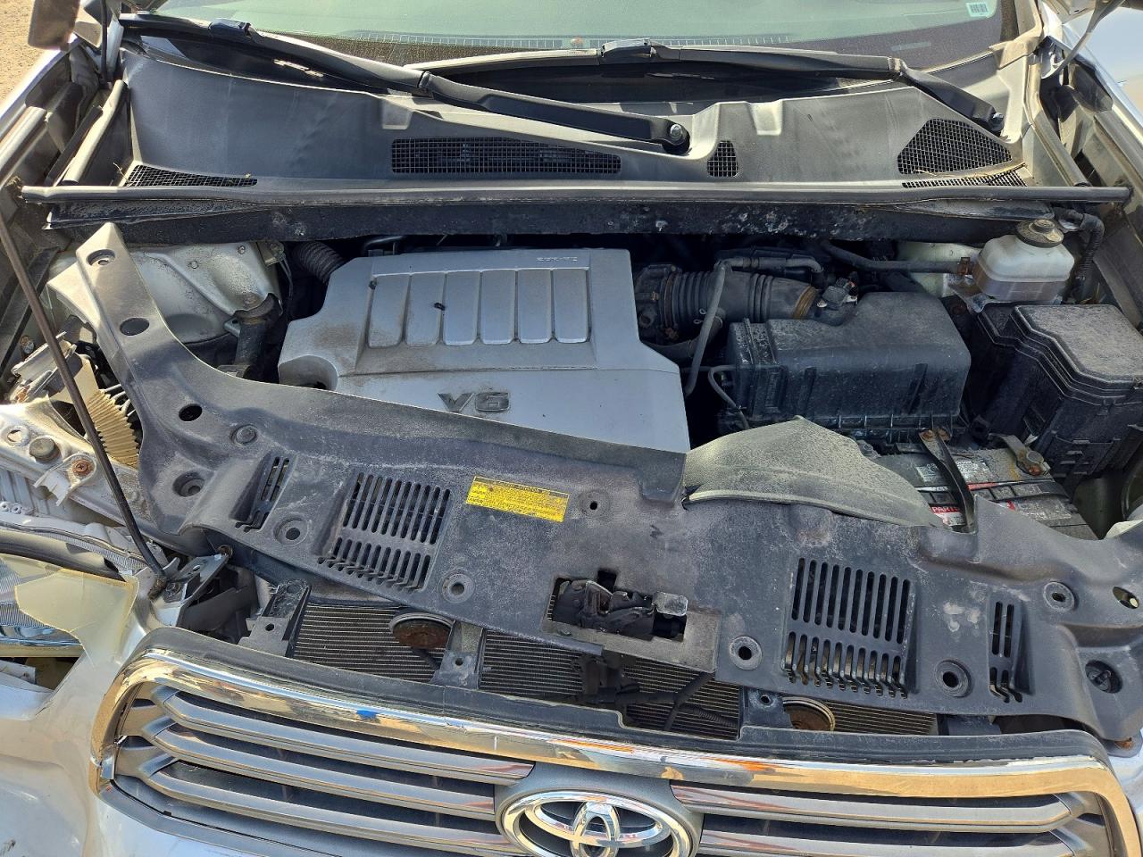 2008 Toyota Highlander Sport Silver vin: JTEES43A682022446