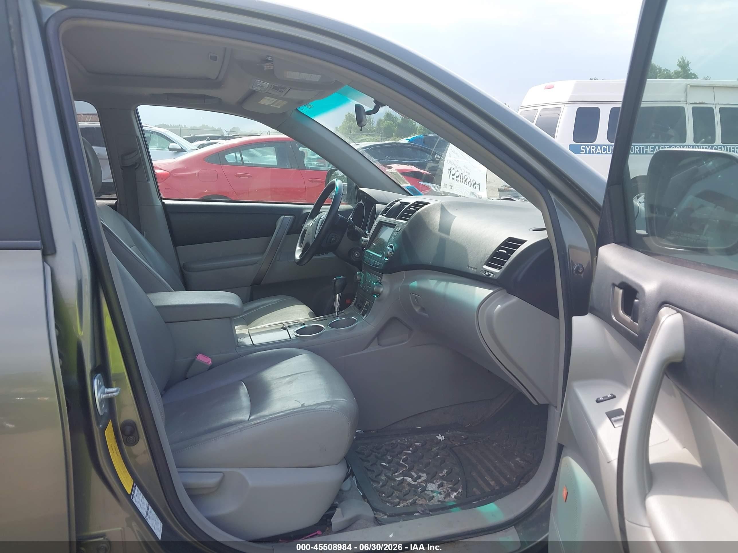 2008 Toyota Highlander Sport Green vin: JTEES43A682032765
