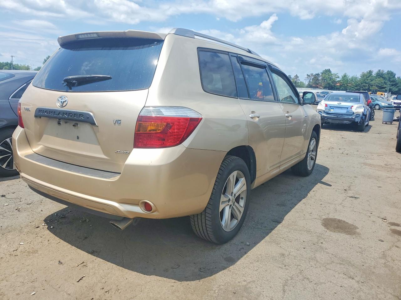 2008 Toyota Highlander Sport Beige vin: JTEES43A682047198