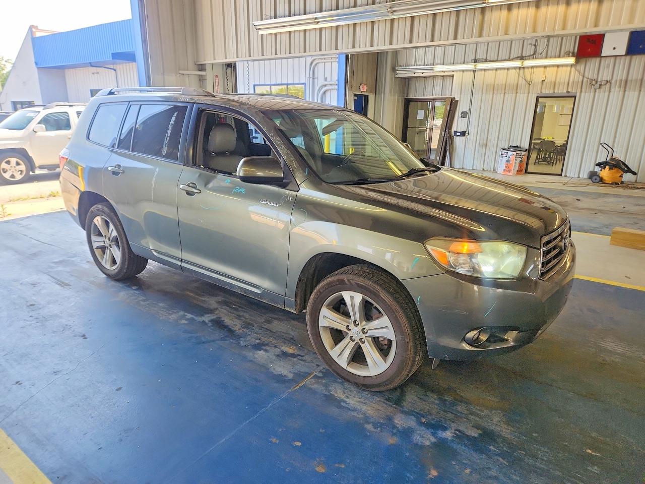 2008 Toyota Highlander Sport Серый vin: JTEES43A682088446