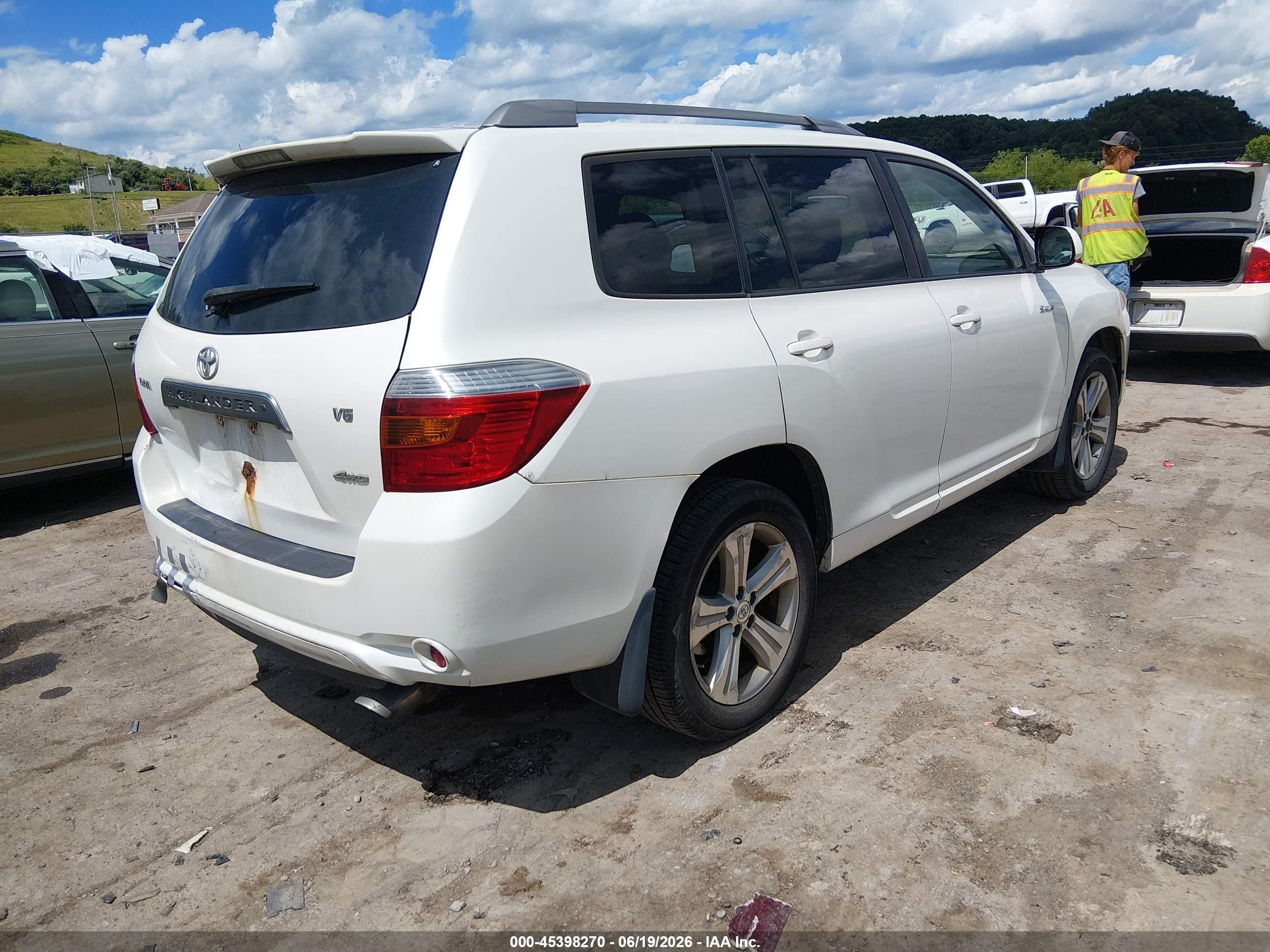 2008 Toyota Highlander Sport White vin: JTEES43A782015487