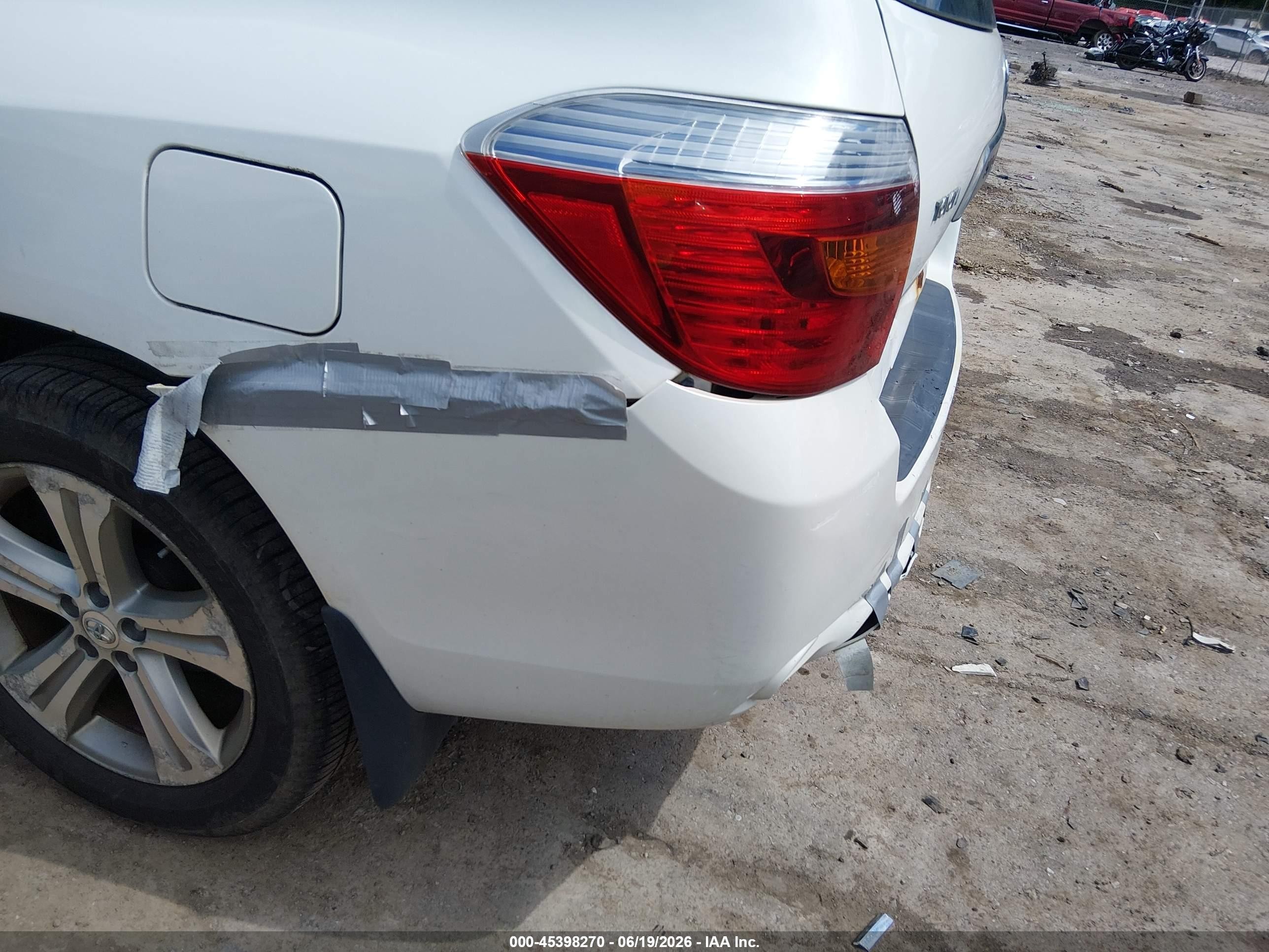 2008 Toyota Highlander Sport White vin: JTEES43A782015487