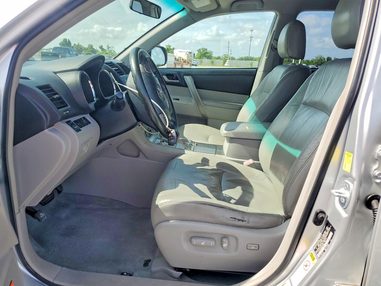 2009 Toyota Highlander Sport Серебряный vin: JTEES43A792143987
