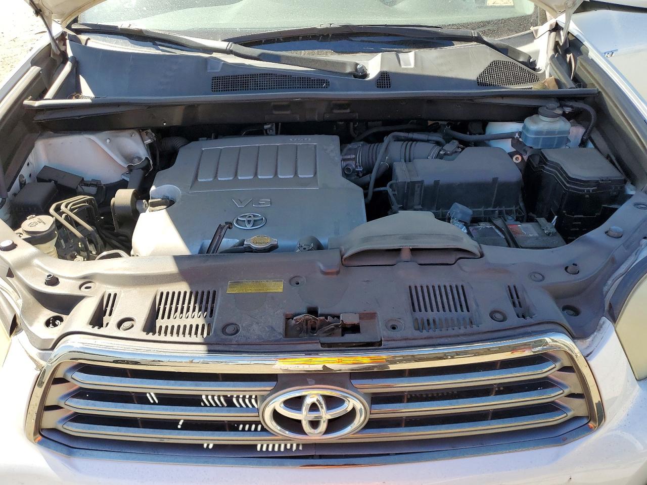 2008 Toyota Highlander Sport White vin: JTEES43A882049079