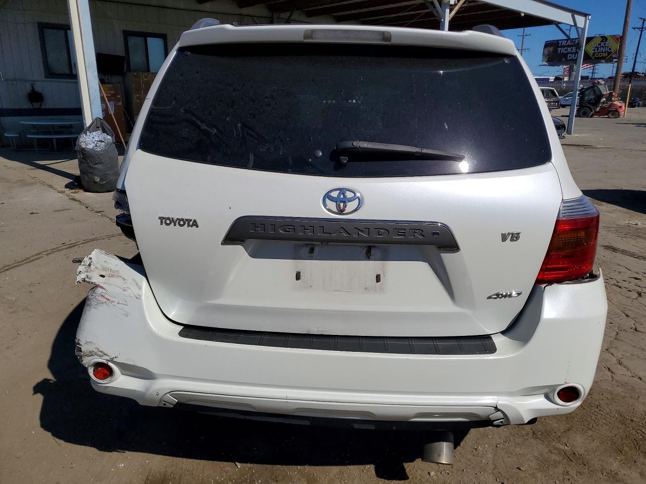 2008 Toyota Highlander Sport White vin: JTEES43A882049079