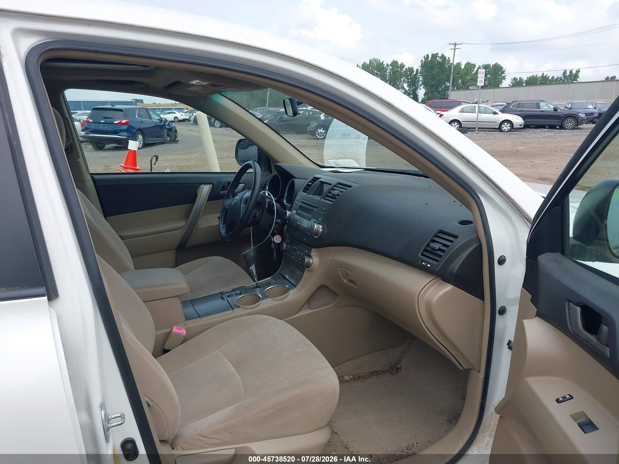 2008 Toyota Highlander Sport White vin: JTEES43A882074807
