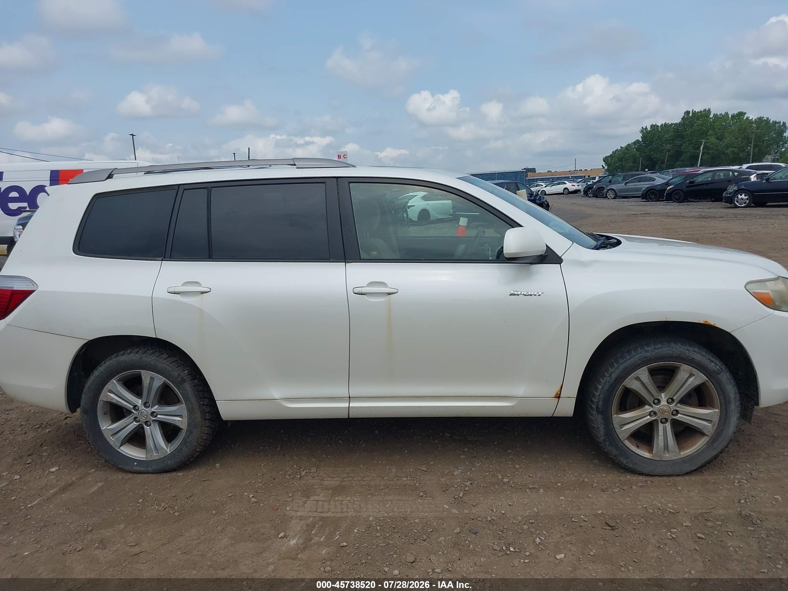 2008 Toyota Highlander Sport White vin: JTEES43A882074807