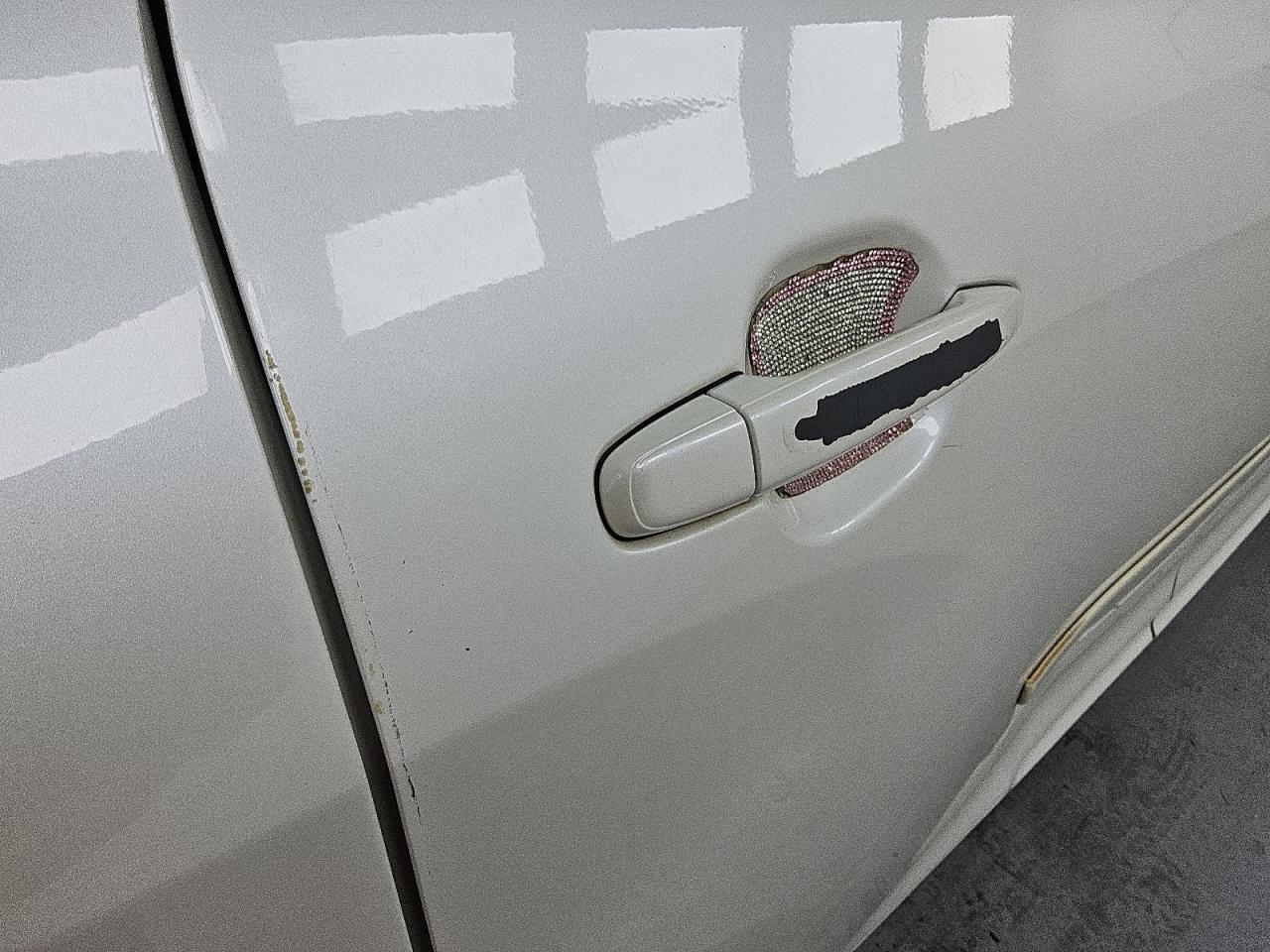 2009 Toyota Highlander Sport Серый vin: JTEES43A892122887 Damage: Right Rear Door, Heavy Scratch, 1 To 2 Inches