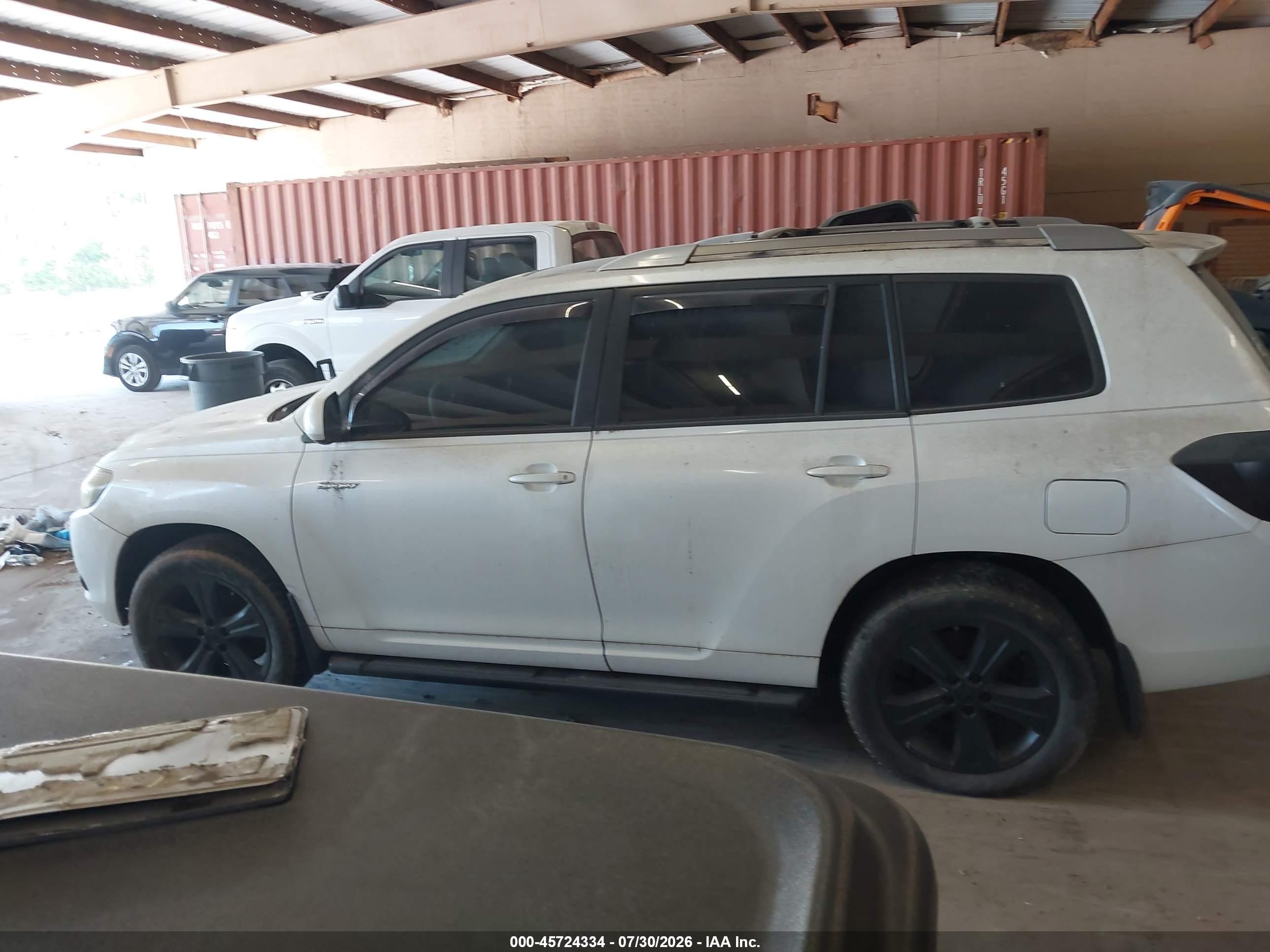 2008 Toyota Highlander Sport White vin: JTEES43A982018391