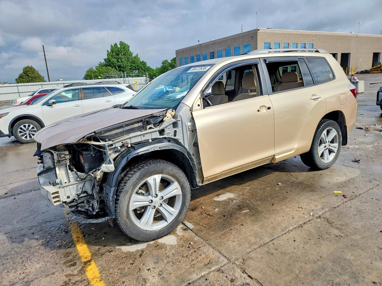 2008 Toyota Highlander Sport Beige vin: JTEES43A982048426