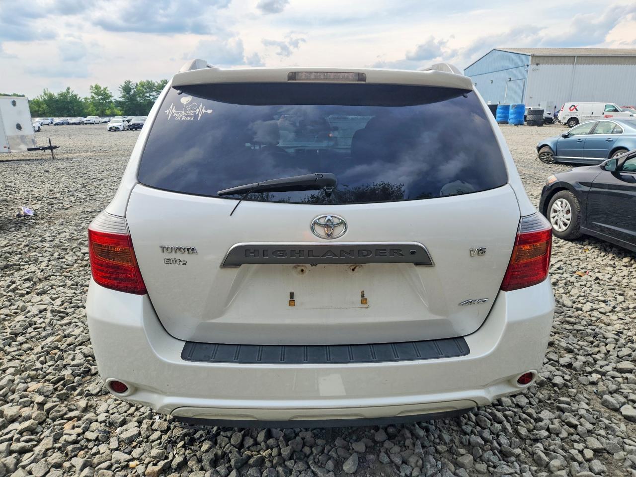 2008 Toyota Highlander Sport White vin: JTEES43A982085122