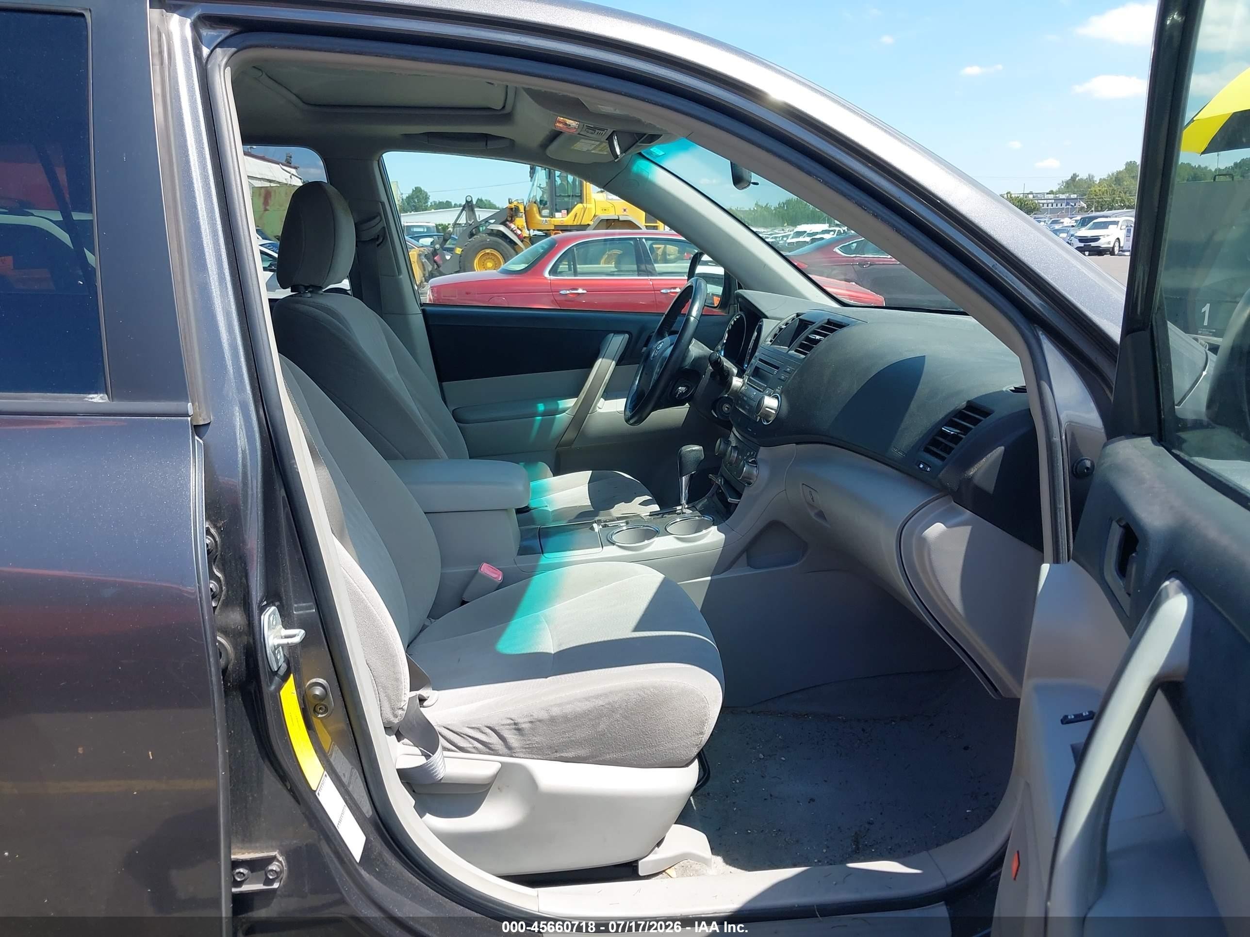 2008 Toyota Highlander Sport Gray vin: JTEES43A982088439