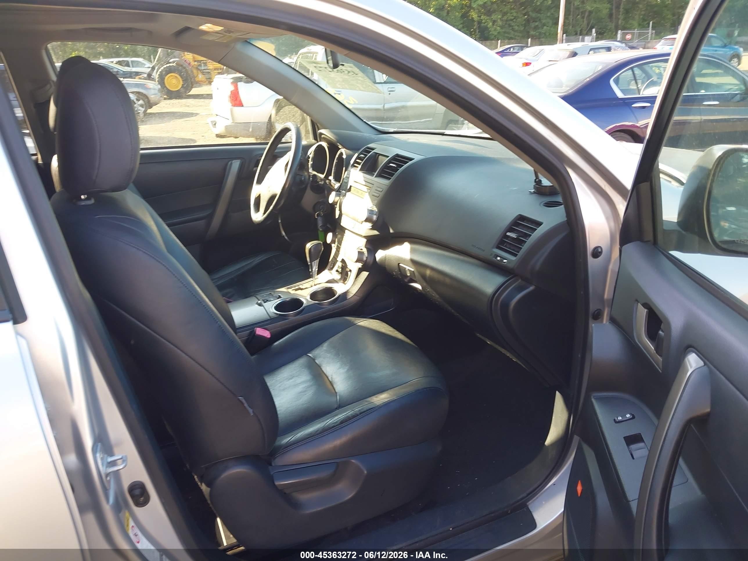 2009 Toyota Highlander Sport Silver vin: JTEES43A992133056