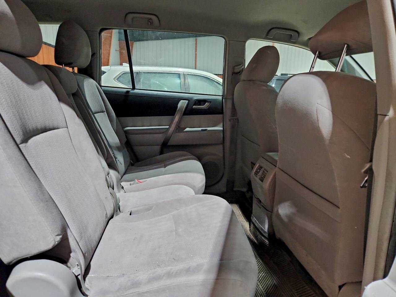 2008 Toyota Highlander Sr5 Серый vin: JTEES44A982019376