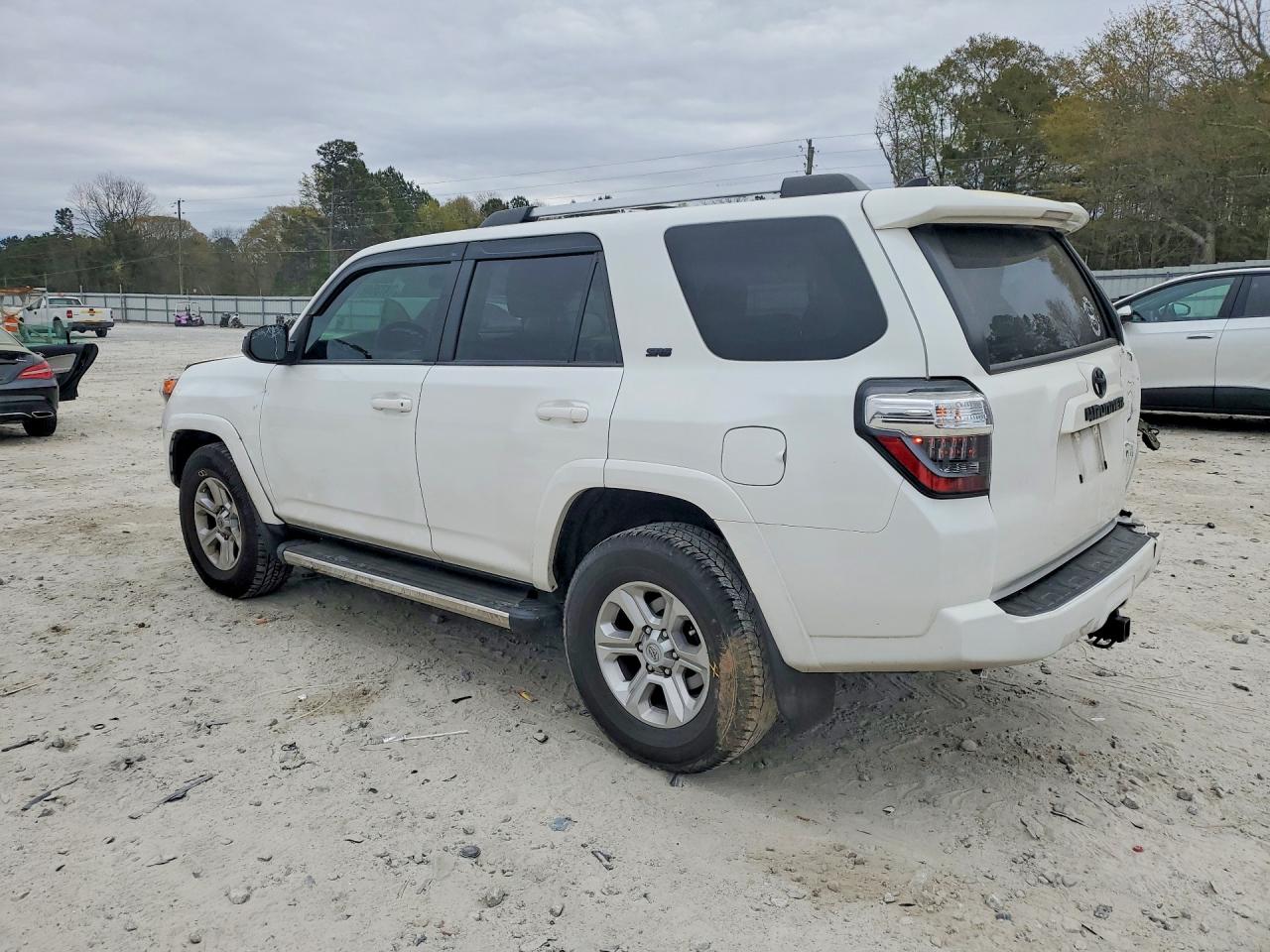 2023 Toyota 4runner Sr5 Белый vin: JTEEU5JR1P5297017