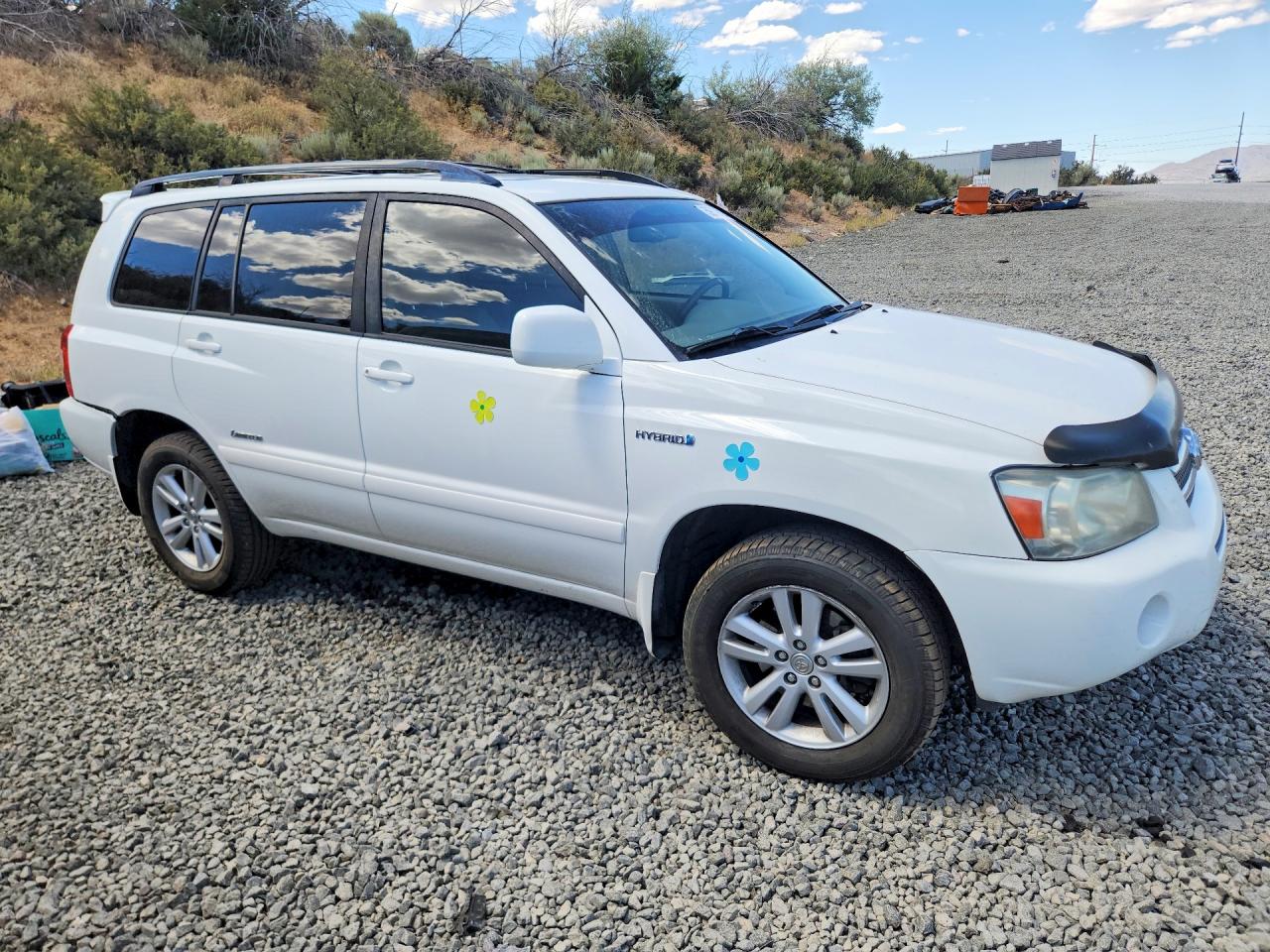 2007 Toyota Highlander Hybrid White vin: JTEEW21A270049147