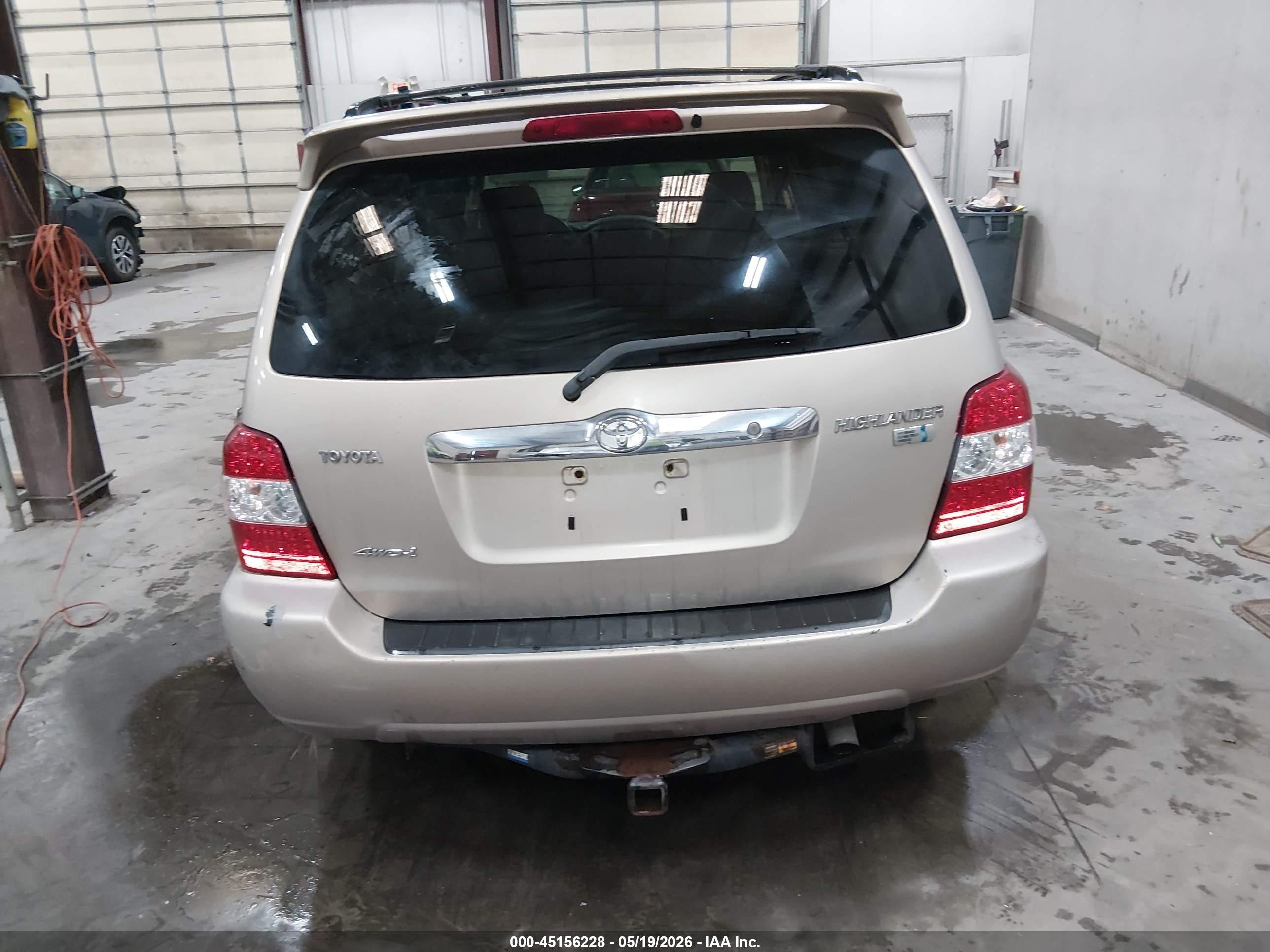 2006 Toyota Highlander Hybrid V6 Gold vin: JTEEW21A360032226
