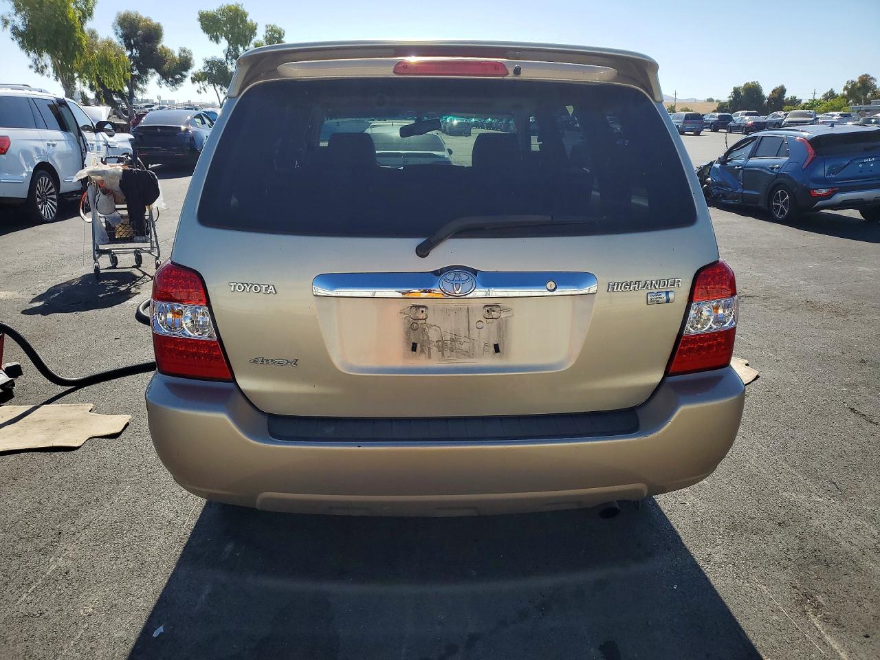 2007 Toyota Highlander Hybrid Beige vin: JTEEW21A370036407