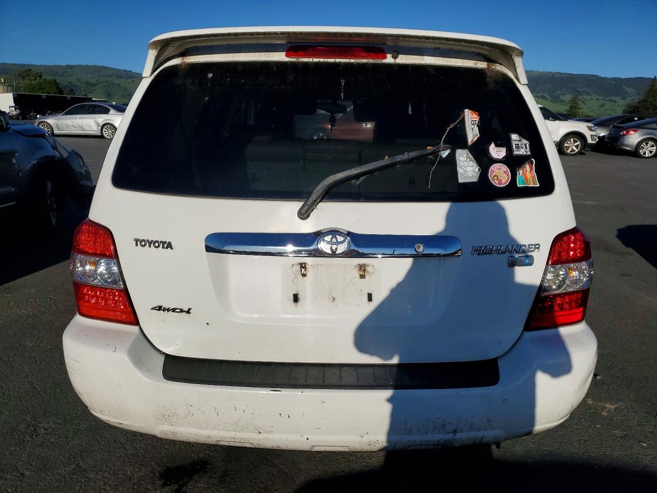 2006 Toyota Highlander Hybrid Limited White vin: JTEEW21A460029755