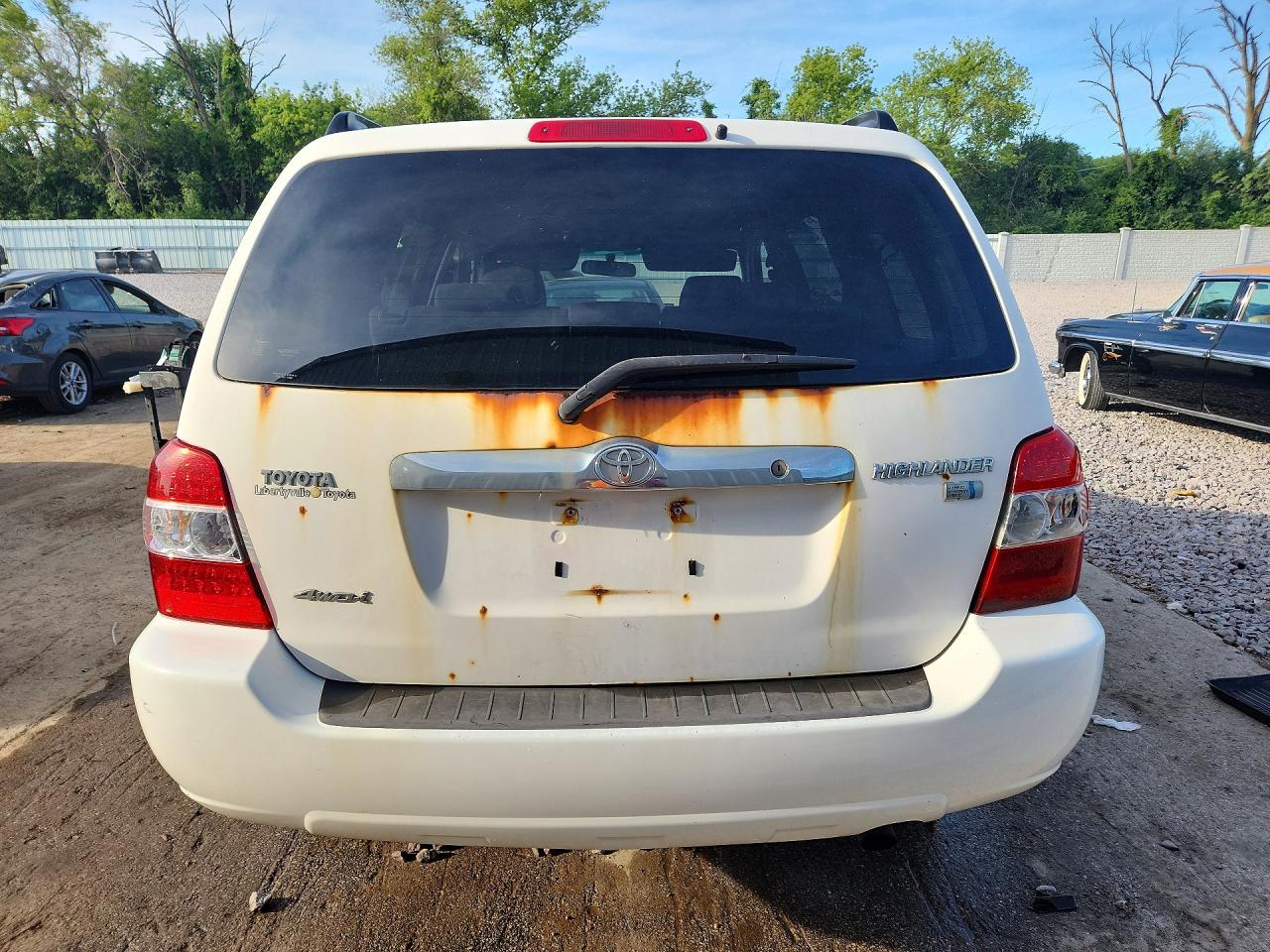 2006 Toyota Highlander Hybrid White vin: JTEEW21A560012866