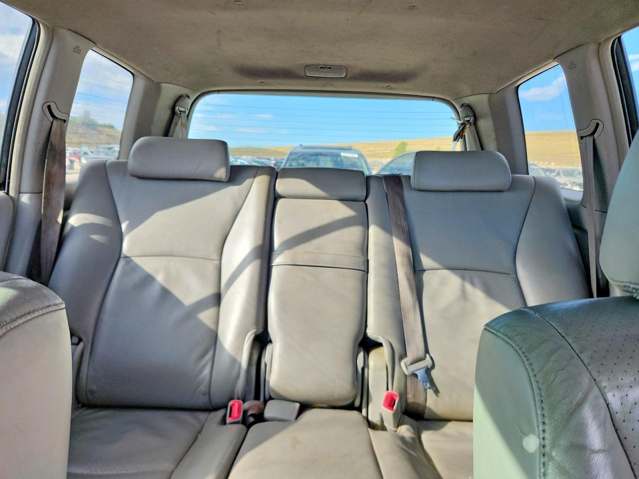2006 Toyota Highlander Hybrid Silver vin: JTEEW21A560013192