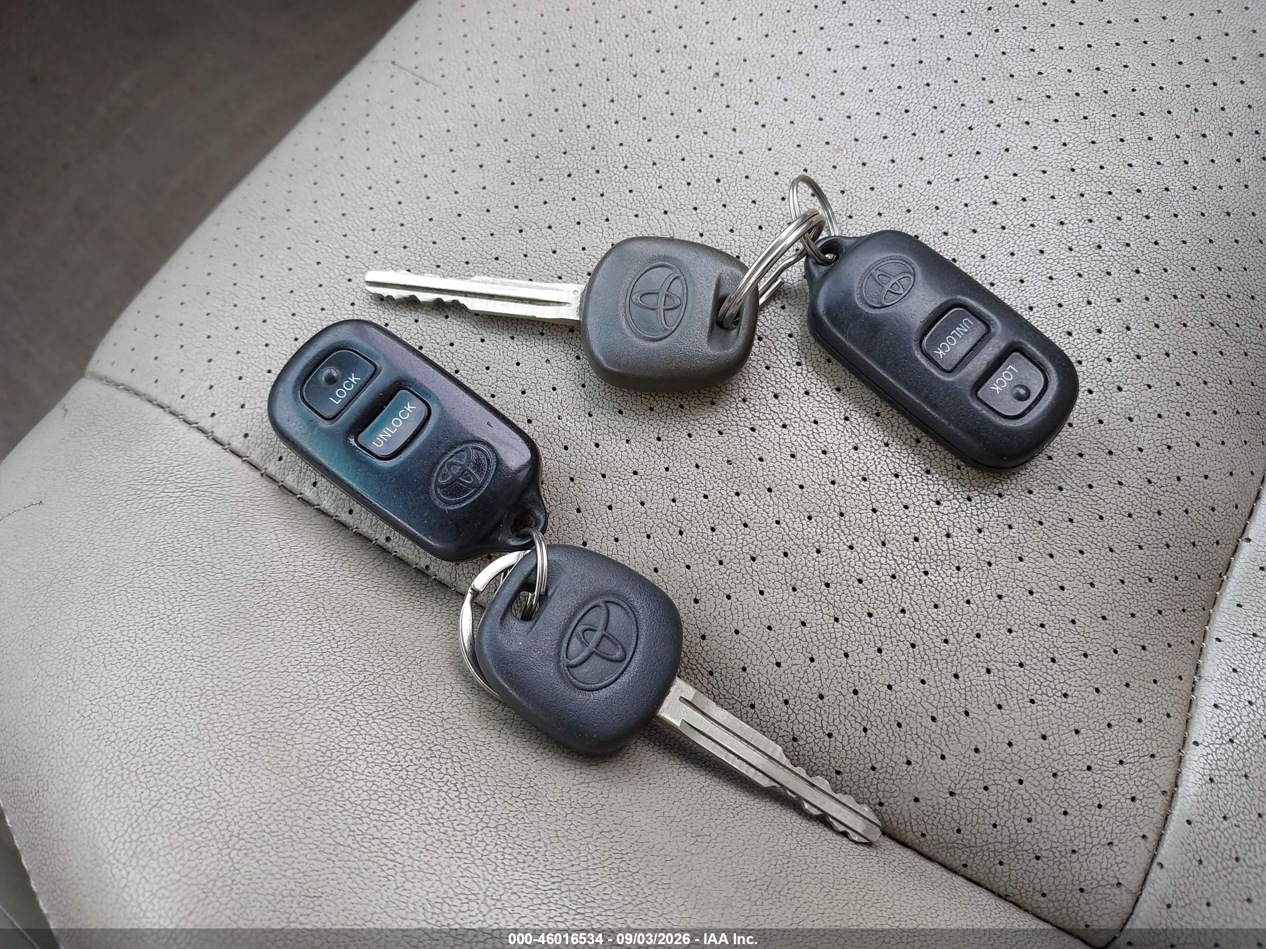 2006 Toyota Highlander Hybrid Limited V6 Синий vin: JTEEW21A760033301