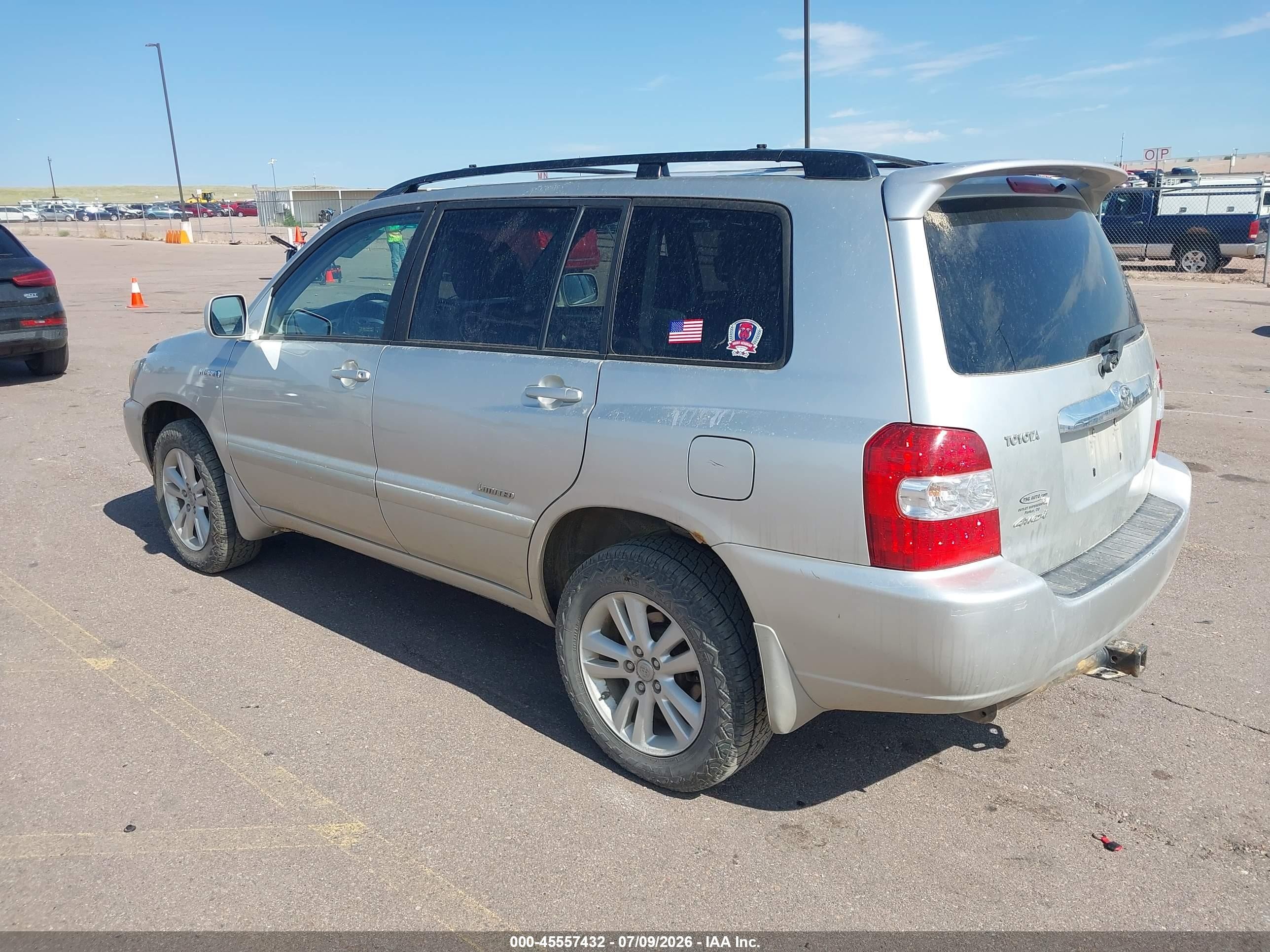 2007 Toyota Highlander Hybrid Limited V6 Silver vin: JTEEW21A970035147