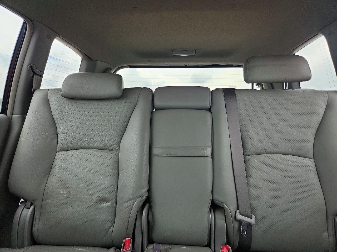 2007 Toyota Highlander Hybrid Серебряный vin: JTEEW21A970041045