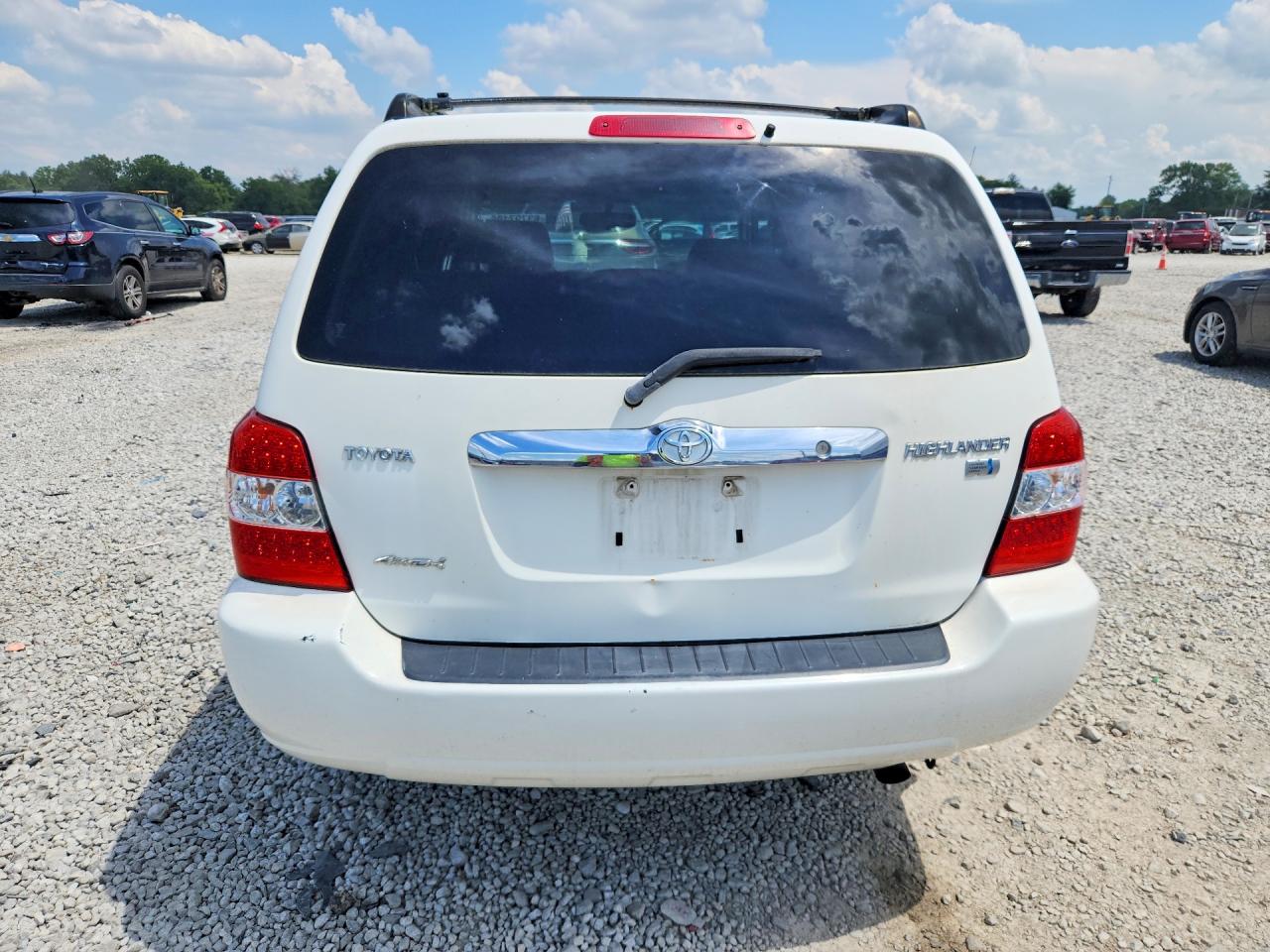 2006 Toyota Highlander Hybrid White vin: JTEEW21AX60020283