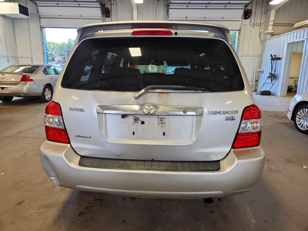 2006 Toyota Highlander Hybrid Gold vin: JTEEW21AX60022146