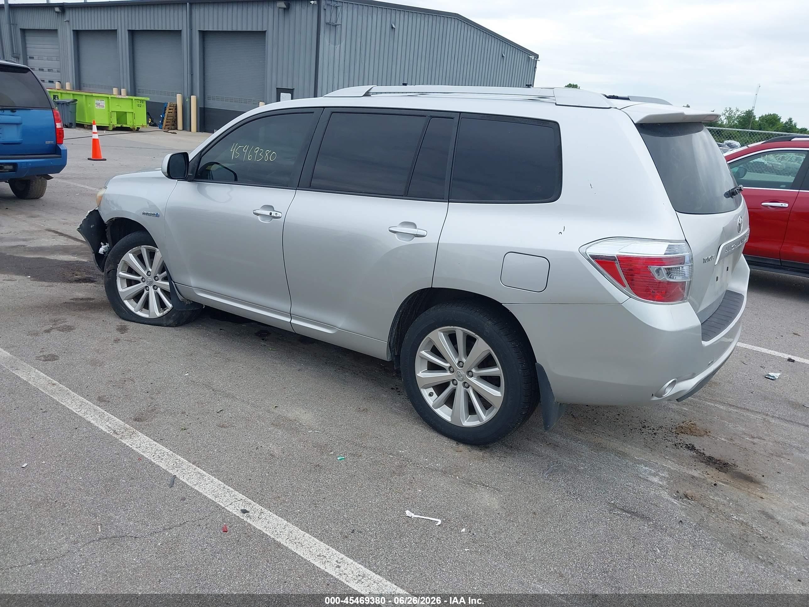2008 Toyota Highlander Hybrid   Silver vin: JTEEW41A082025866